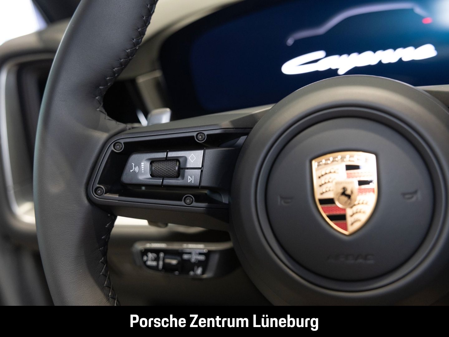 Porsche Cayenne BOSE Luftfederung Panorama Surround-View