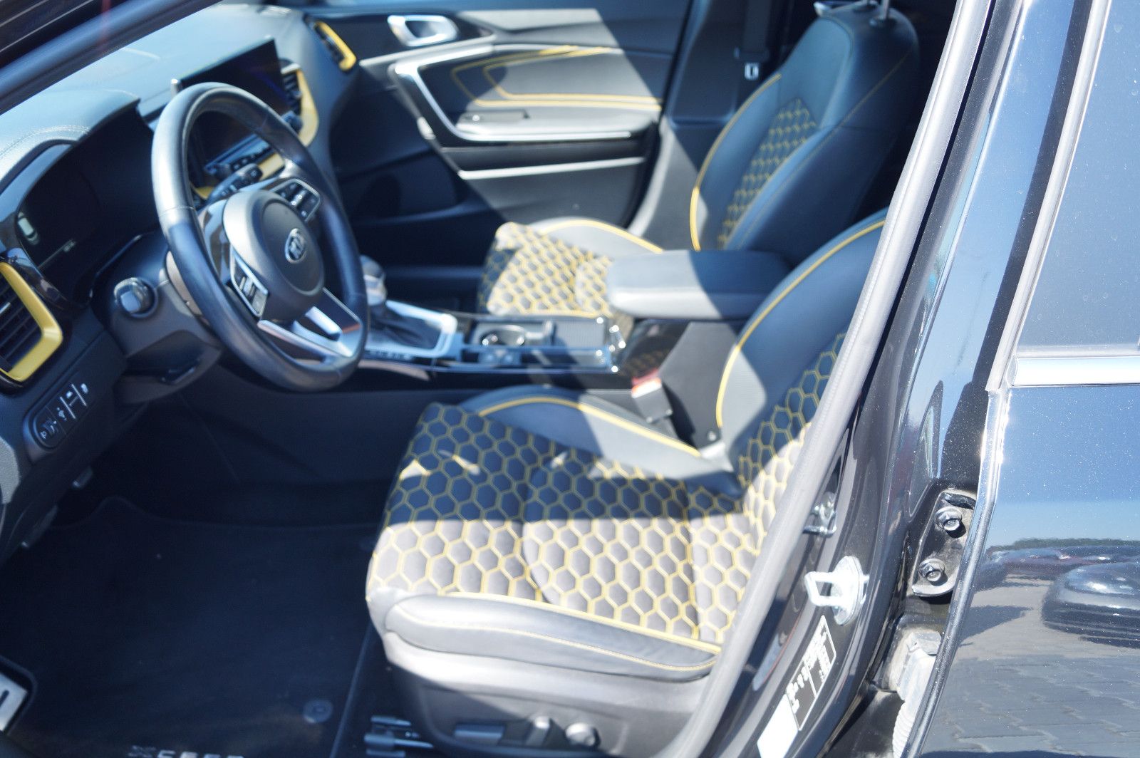 Kia XCeed Xdition - Samsaru's Car Outlet