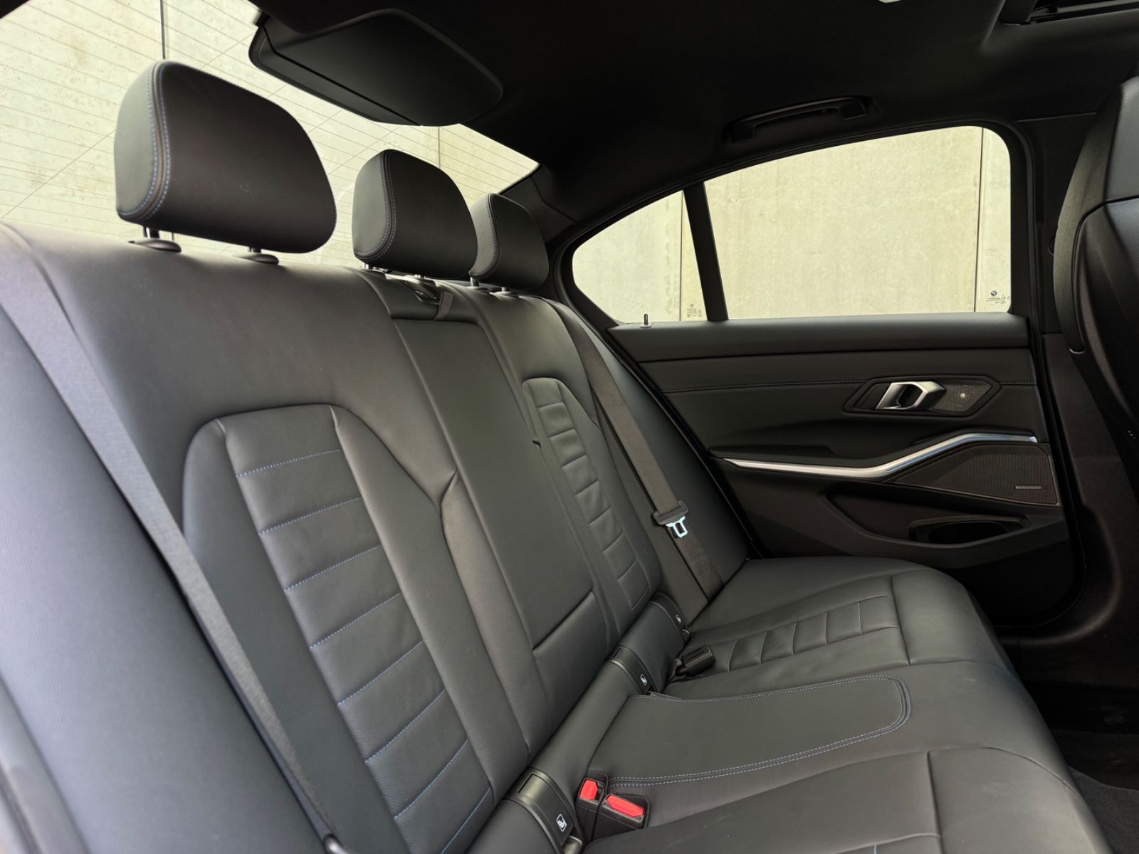 BMW 320d xD MSport/H&K/Sportsitze/GSD/Standhzg/Indiv