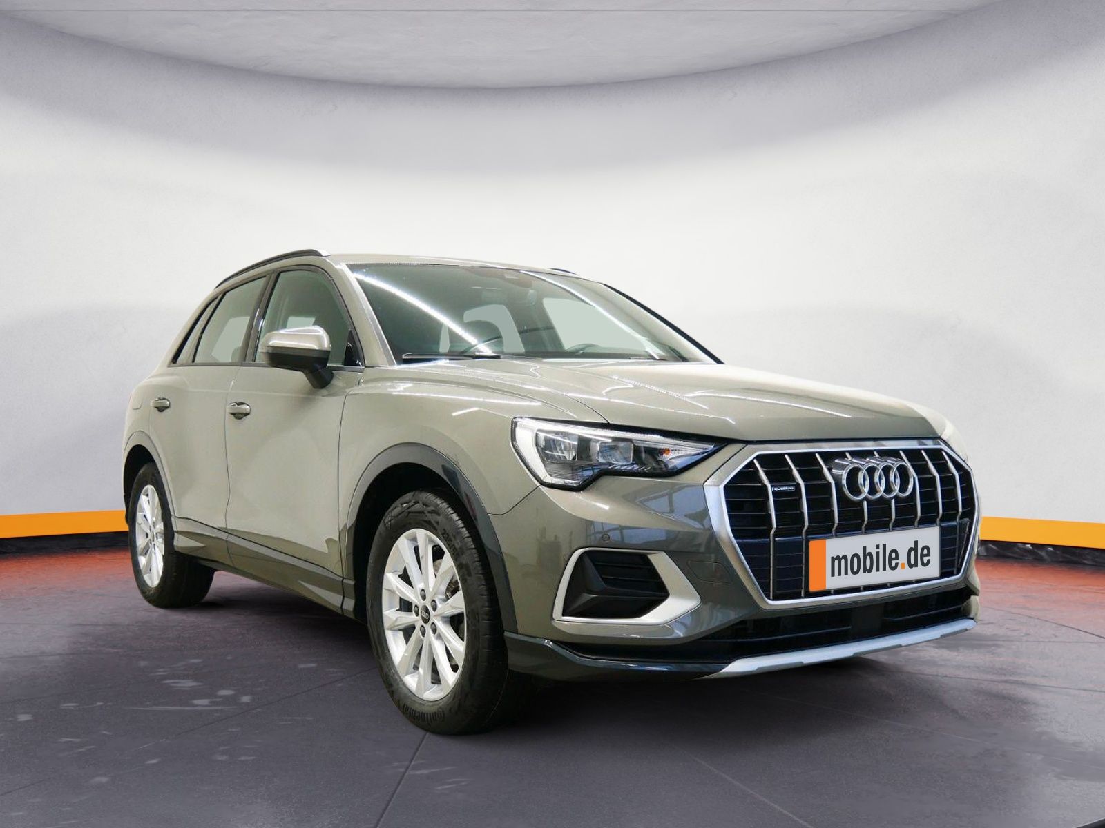Audi Q3 35 TDI quattro advanced - Samsaru's Car Outlet