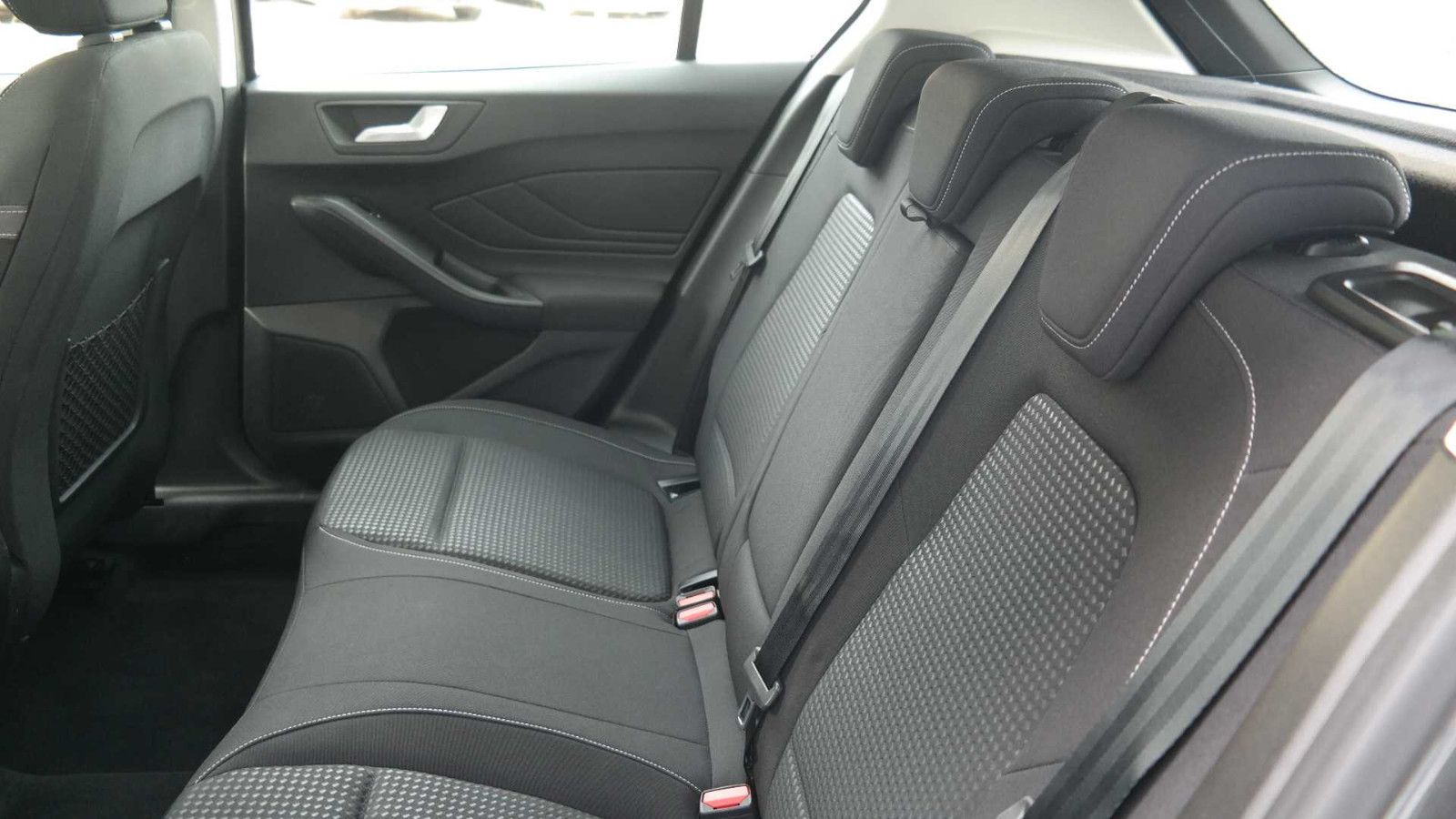 Ford Focus 1,5 EcoBlue - Samsaru's Car Outlet