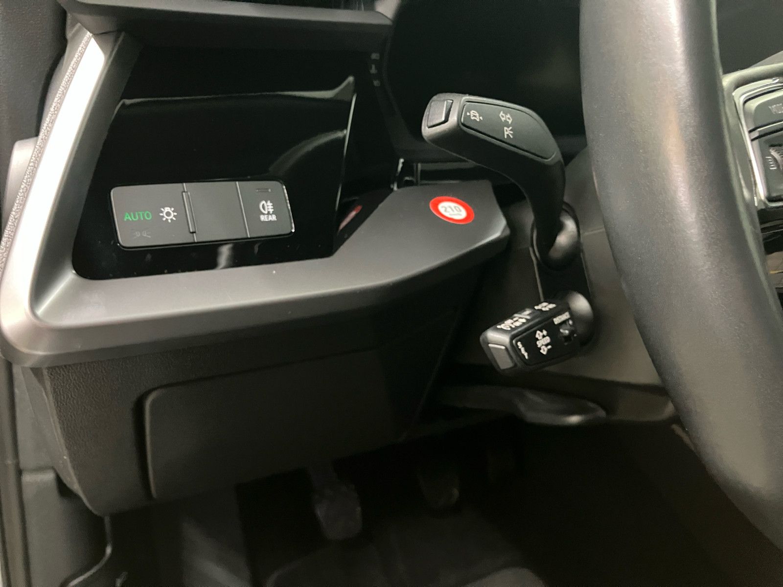 Audi A3 Sportback 35 TFSI advanced - Samsaru's Car Outlet