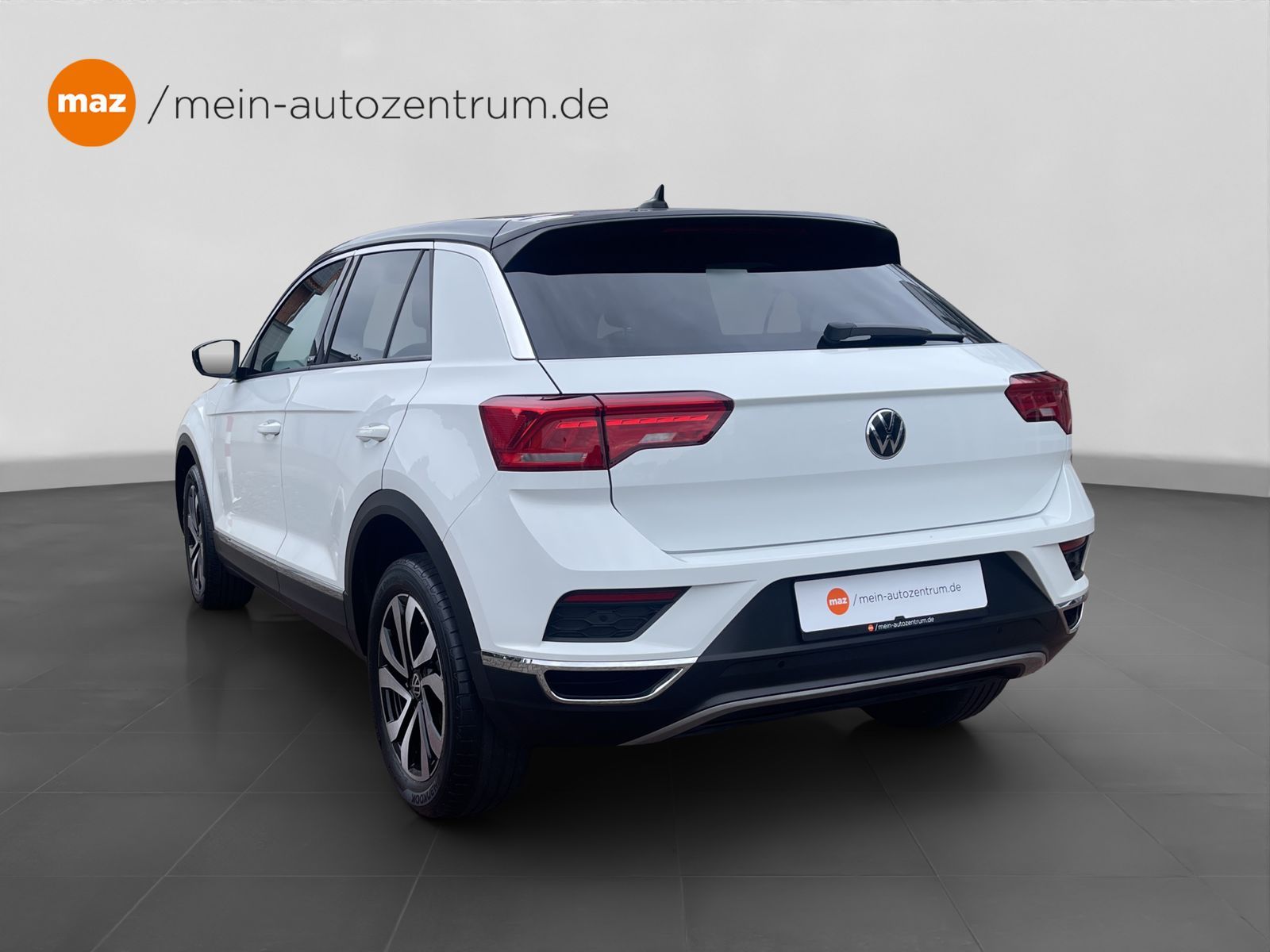 Volkswagen T-Roc 1.5 TSI Active - Samsaru's Car Outlet