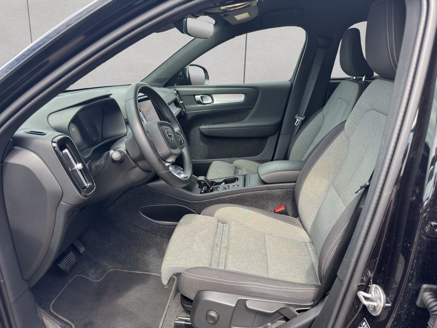 Volvo XC40 B3 DKG LED Google-Maps Kamera PDCv+h AHK