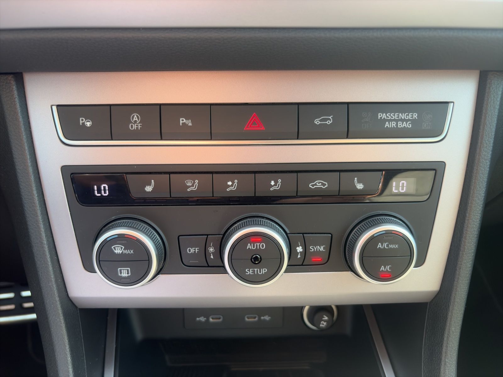 Seat Ateca FR 1.5 TSI NAVI BEATS ACC AHK FULL LINK