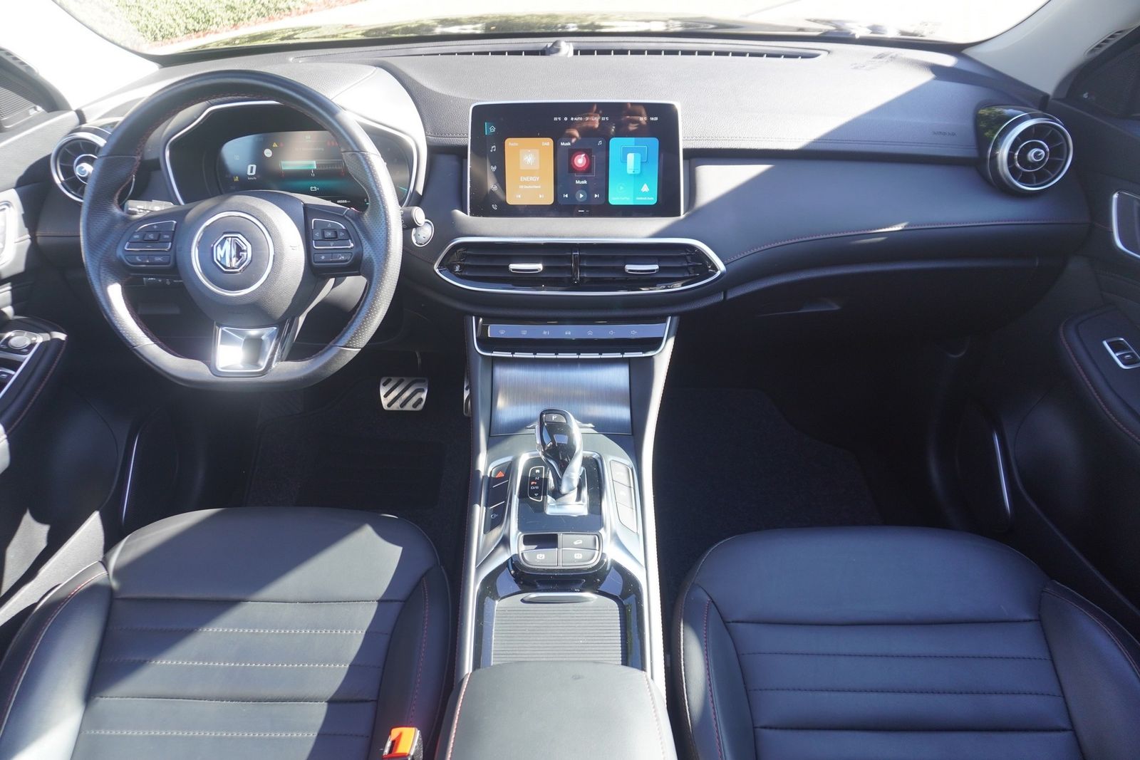 MG HS 1.5 T-GDI Luxury Aut. LED Navi Pano 360°