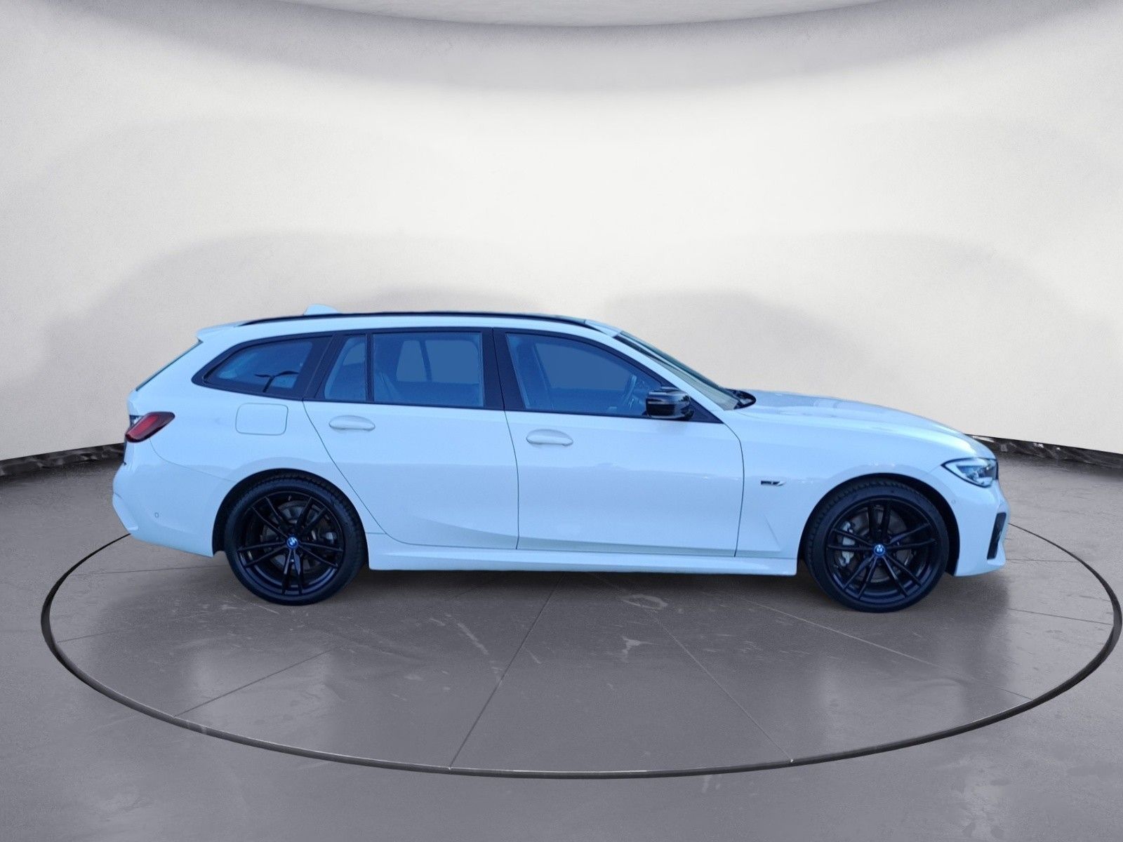 BMW 330e xDrive M Sport Innovationsp. AHK Head UP La