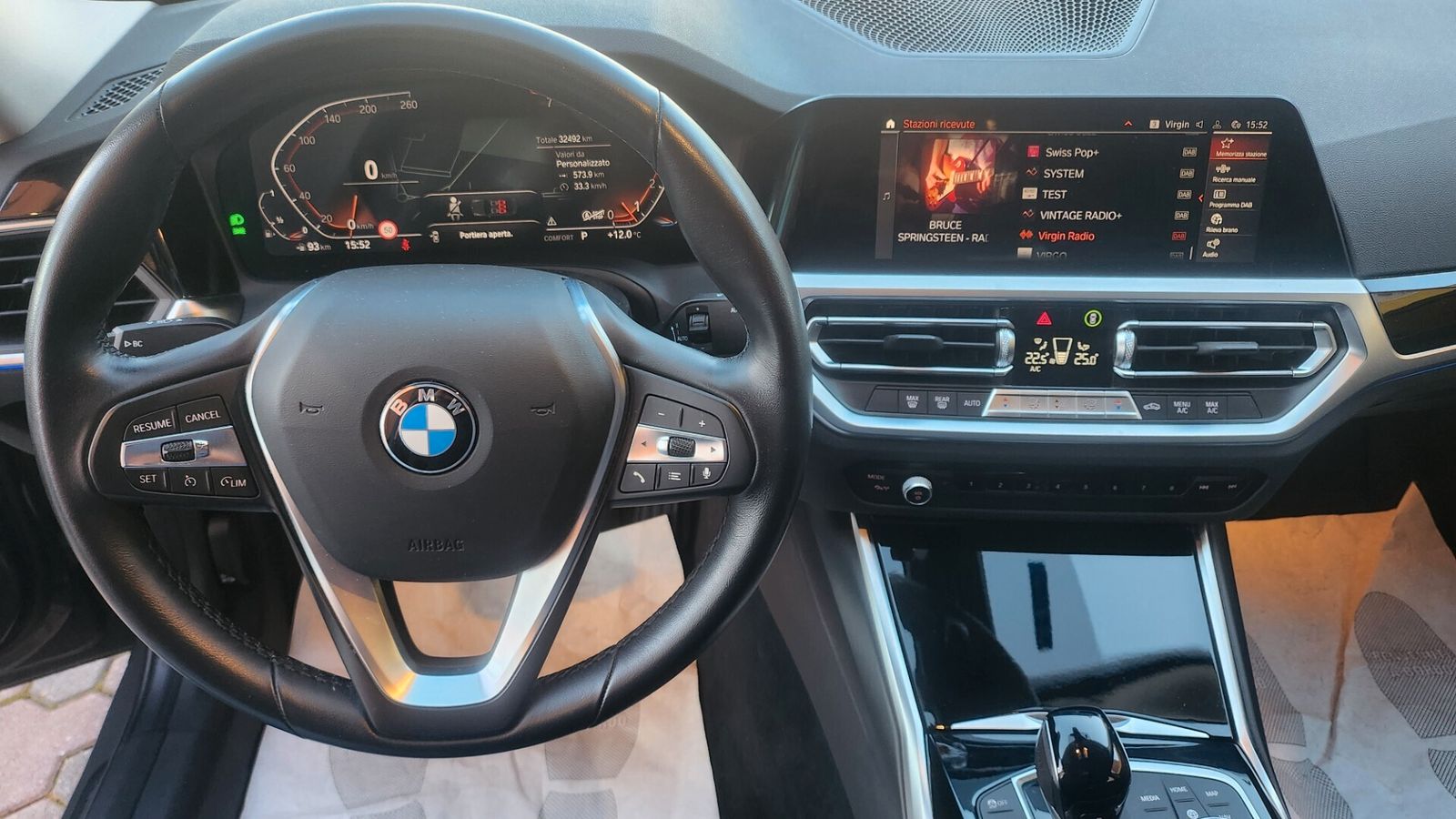 BMW 320 320i Sport