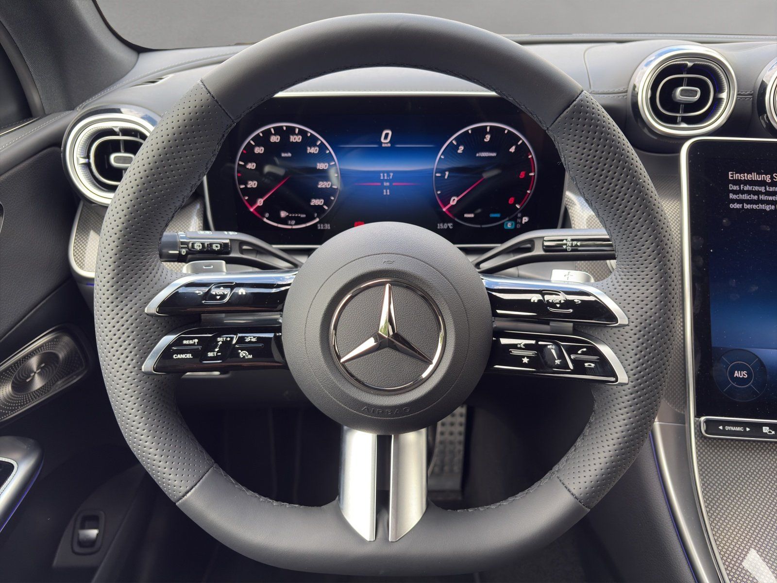 Mercedes-Benz GLC 220 d 4M AMG-Line Pano AHK Burm Distr 360°