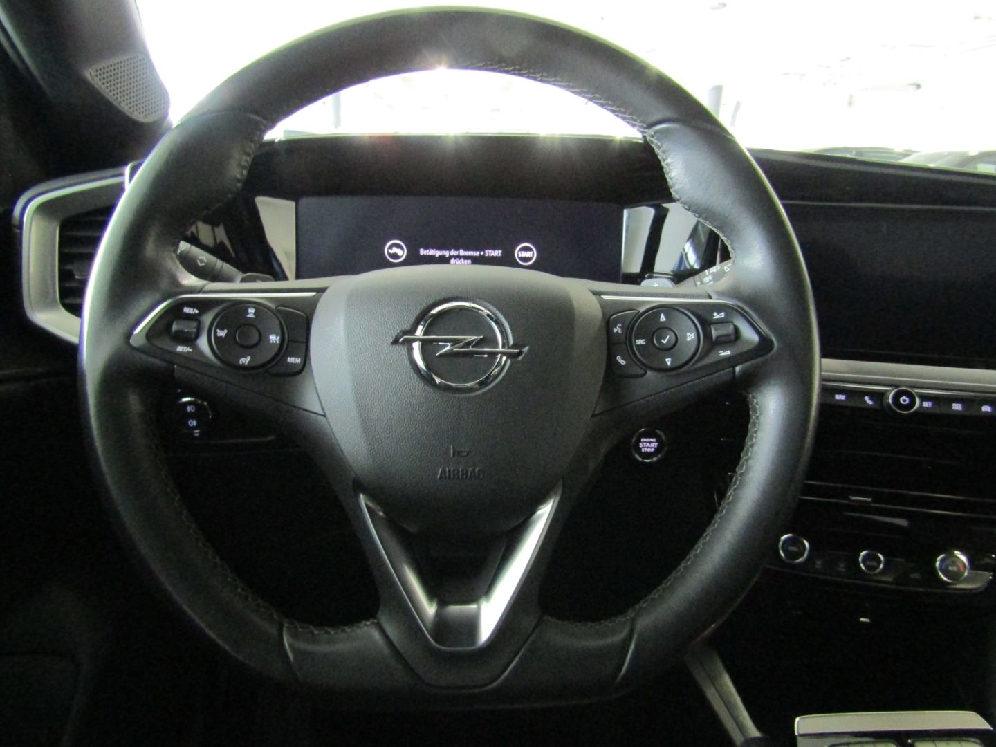Opel Mokka Ultimate - Samsaru's Car Outlet