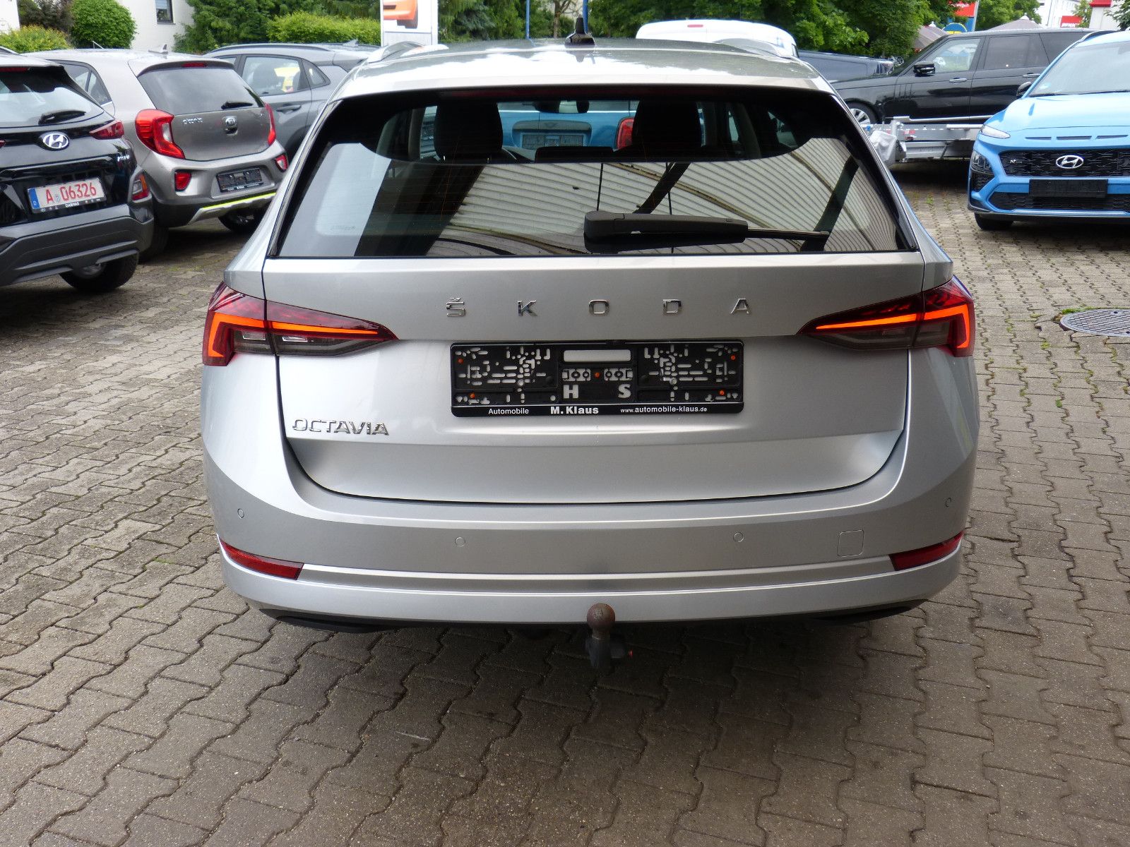 Skoda Octavia Combi Style DSG - Samsaru's Car Outlet