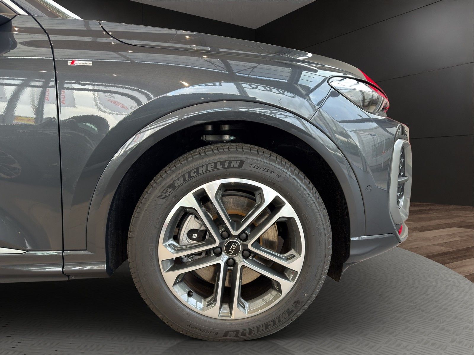 Audi Q5 TDI quattro s-tronic S line AHK+Matrix