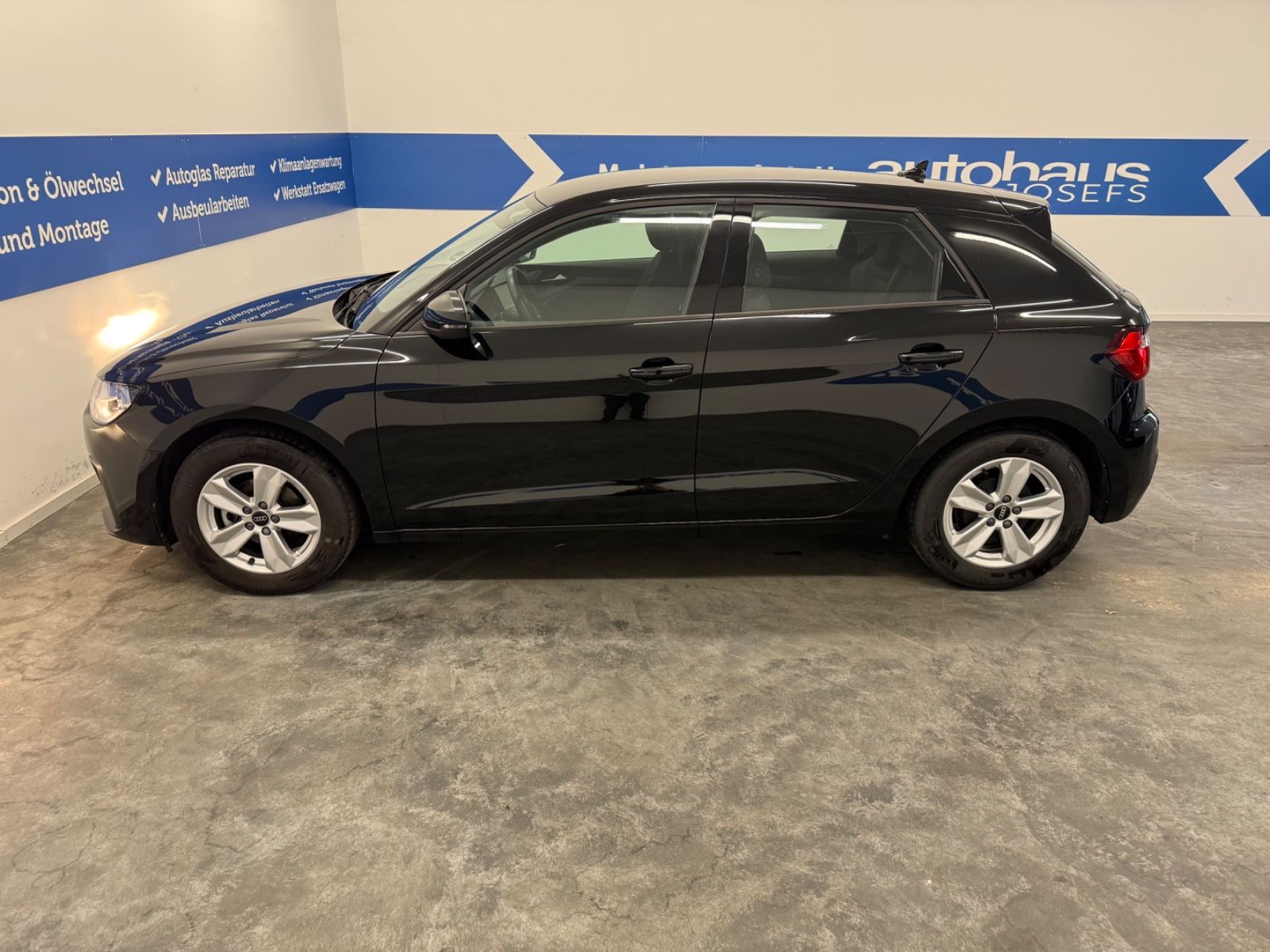 Audi A1 Sportback 25 TFSI - Samsaru's Car Outlet
