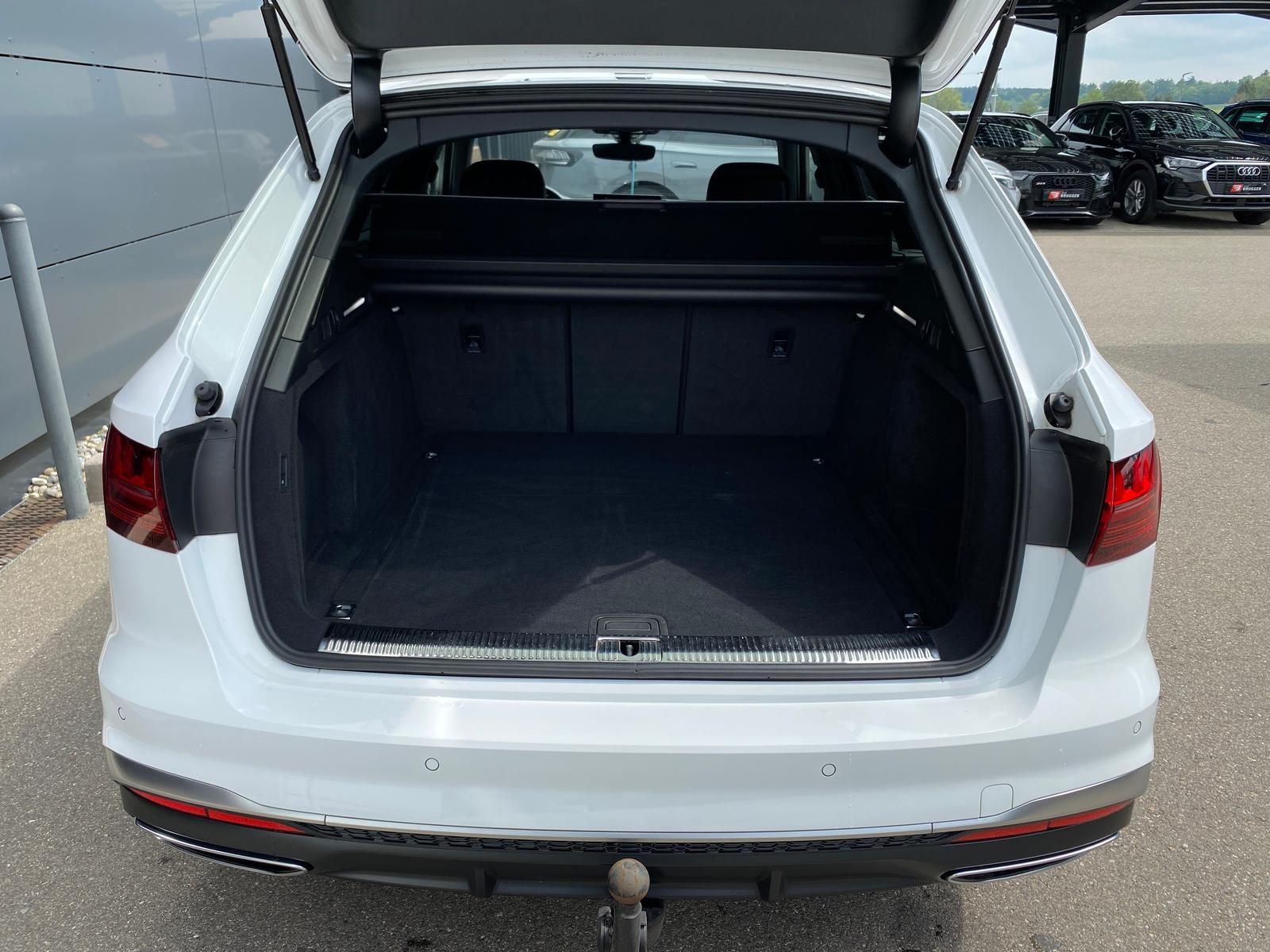 Audi A4 Avant 40 TDI quattro S line - Samsaru's Car Outlet