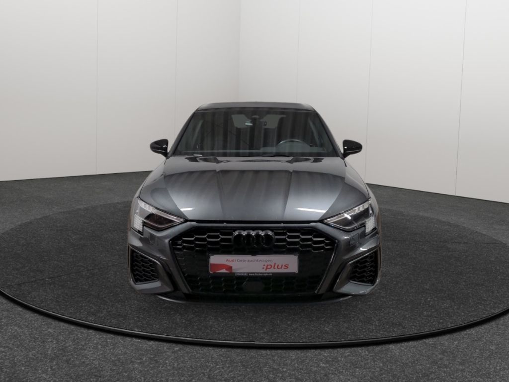 Audi A3 Sportback 40TFSIe S tronic S line Matrix Navi
