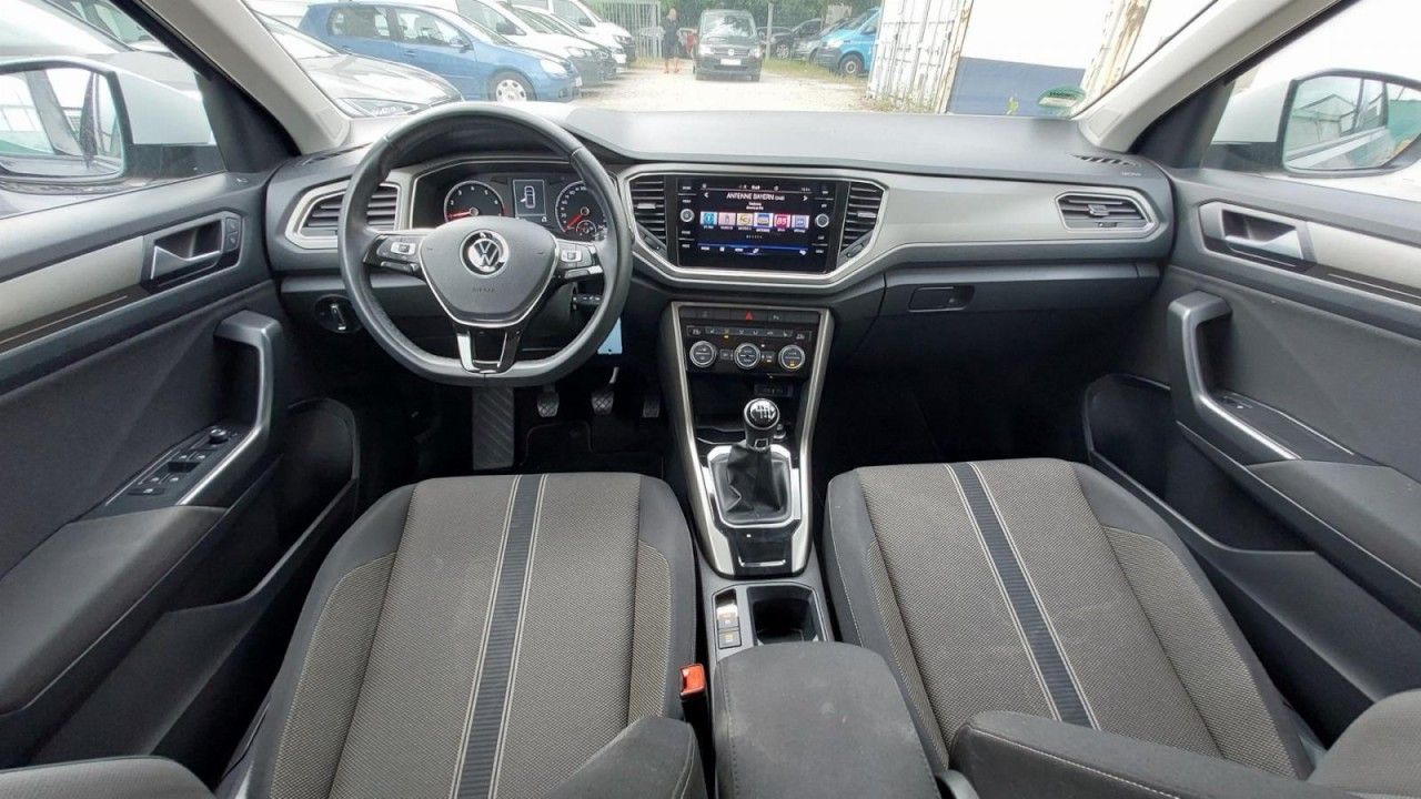 Volkswagen T-Roc 1.0TSI Style - Samsaru's Car Outlet