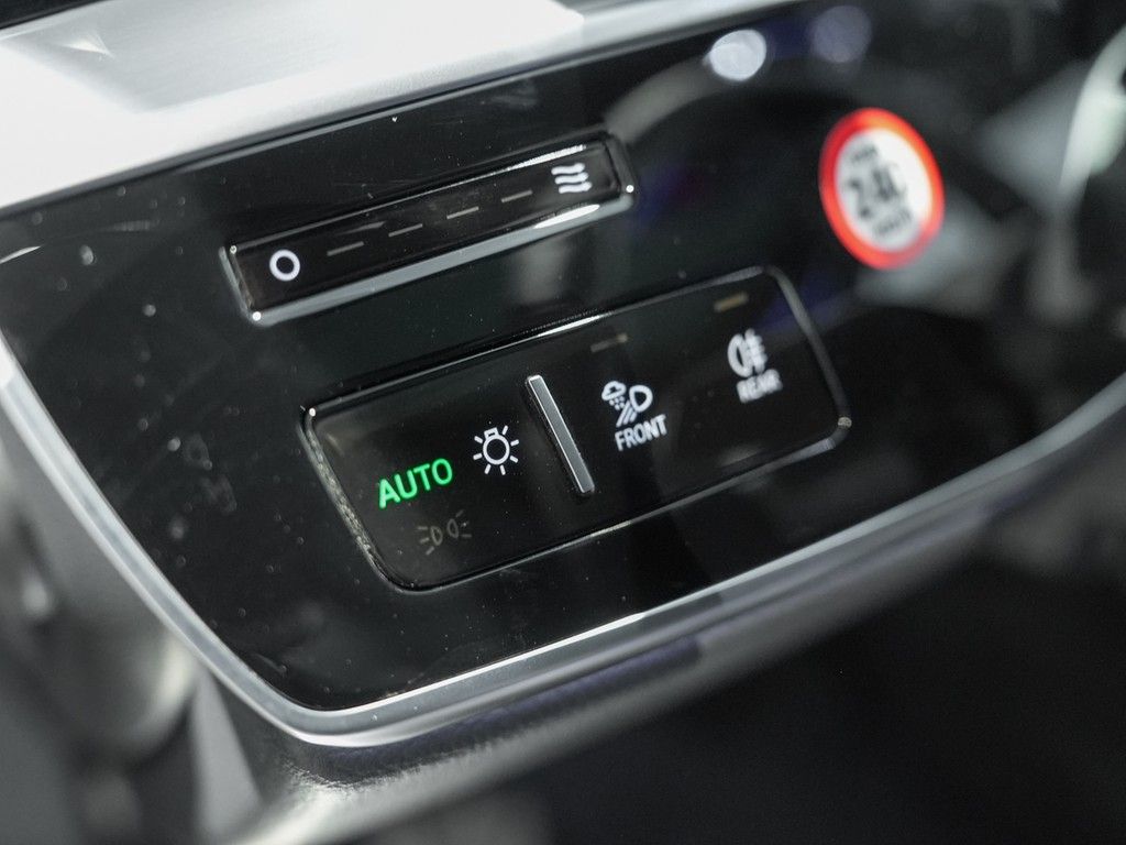 Audi A8 60 TFSIe quattro S line - Samsaru's Car Outlet