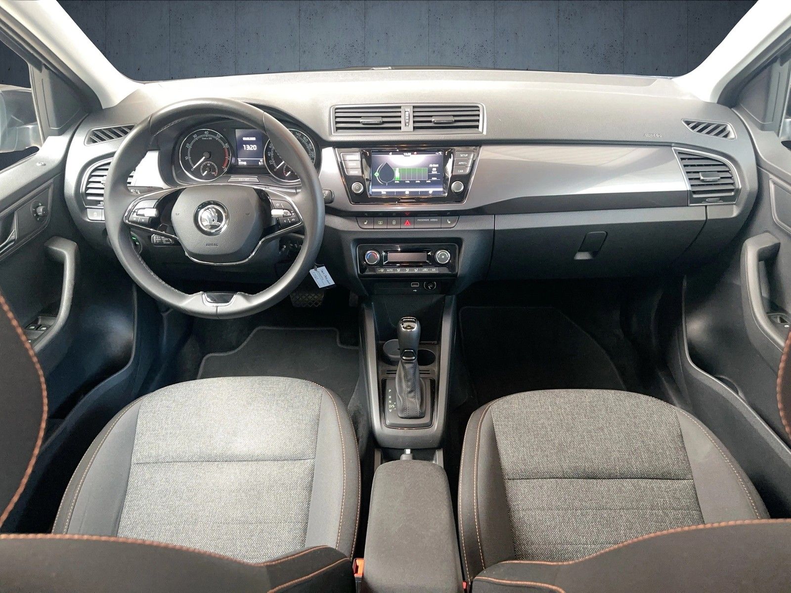Skoda Fabia Clever 1.0 TSI DSG - Samsaru's Car Outlet