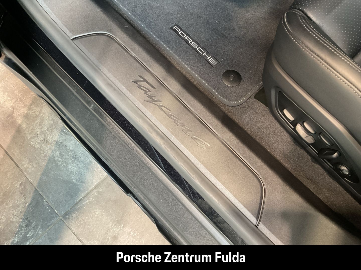 Porsche Taycan 4 Cross Turismo Performancebatterie+ BOSE