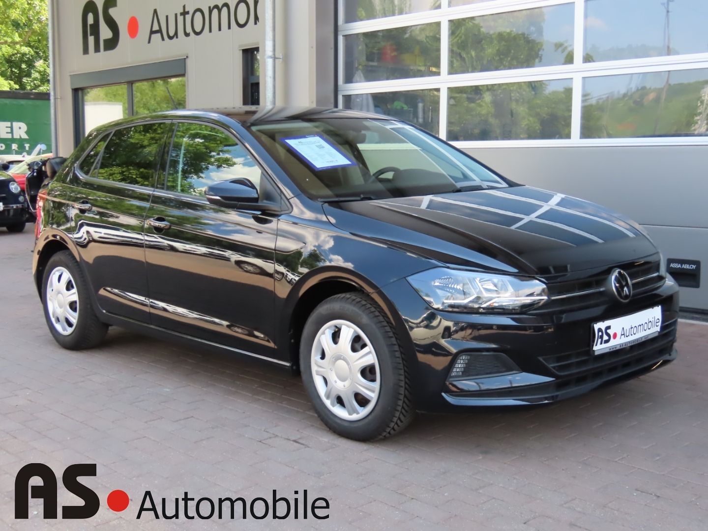 Volkswagen Polo VI 1.0 TSI - Samsaru's Car Outlet