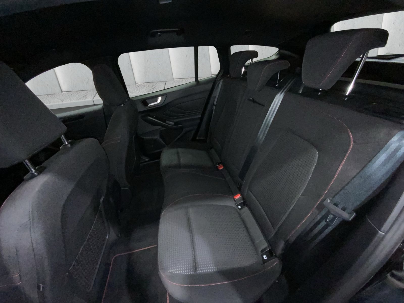 Ford Focus ST-Line X Turnier Aut.*AHK*ACC*HUD*KAM*NAV
