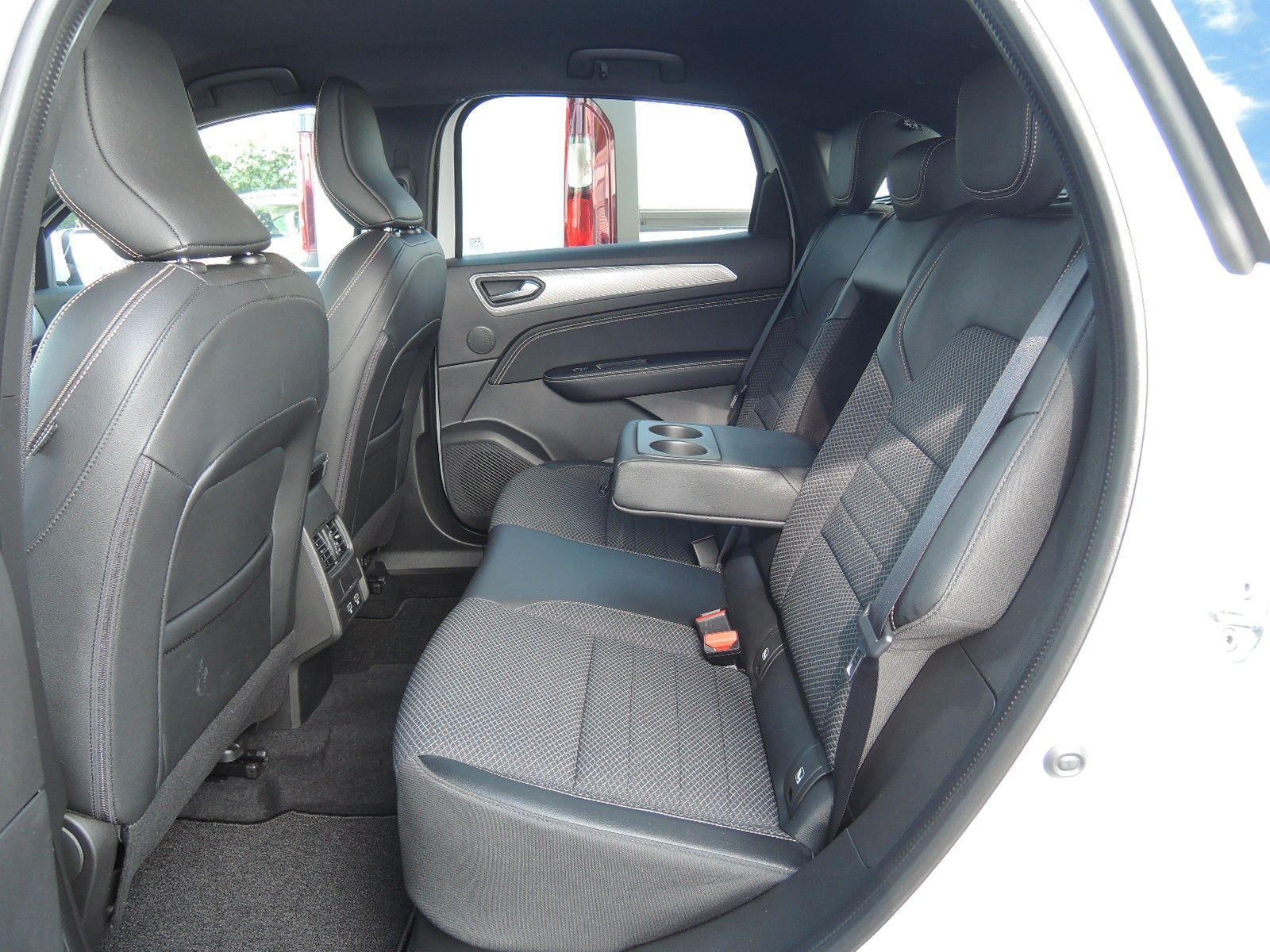 Renault Arkana Mild Hybrid - Samsaru's Car Outlet