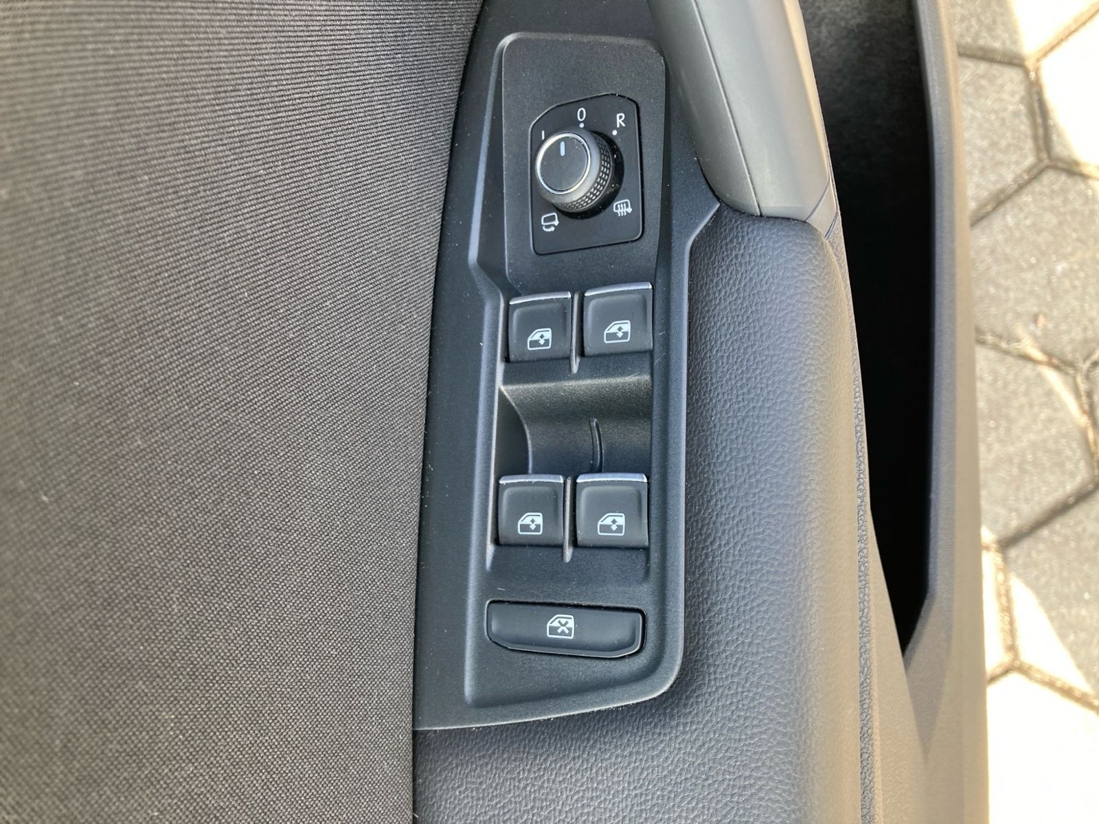 Volkswagen Tiguan 1.5 TSI Elegance - Samsaru's Car Outlet