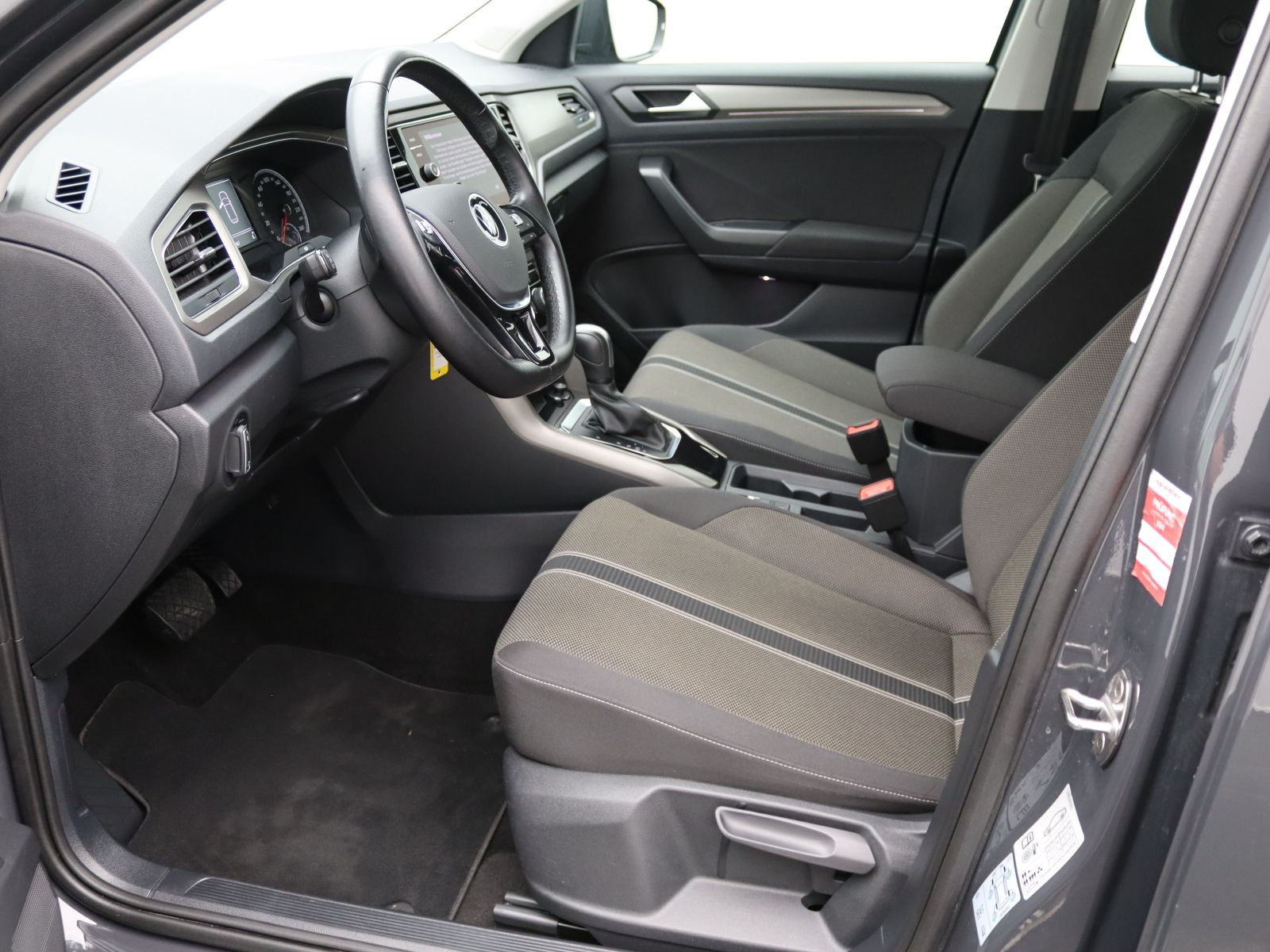 Volkswagen T-Roc Style 2.0 TDI DSG - Samsaru's Car Outlet