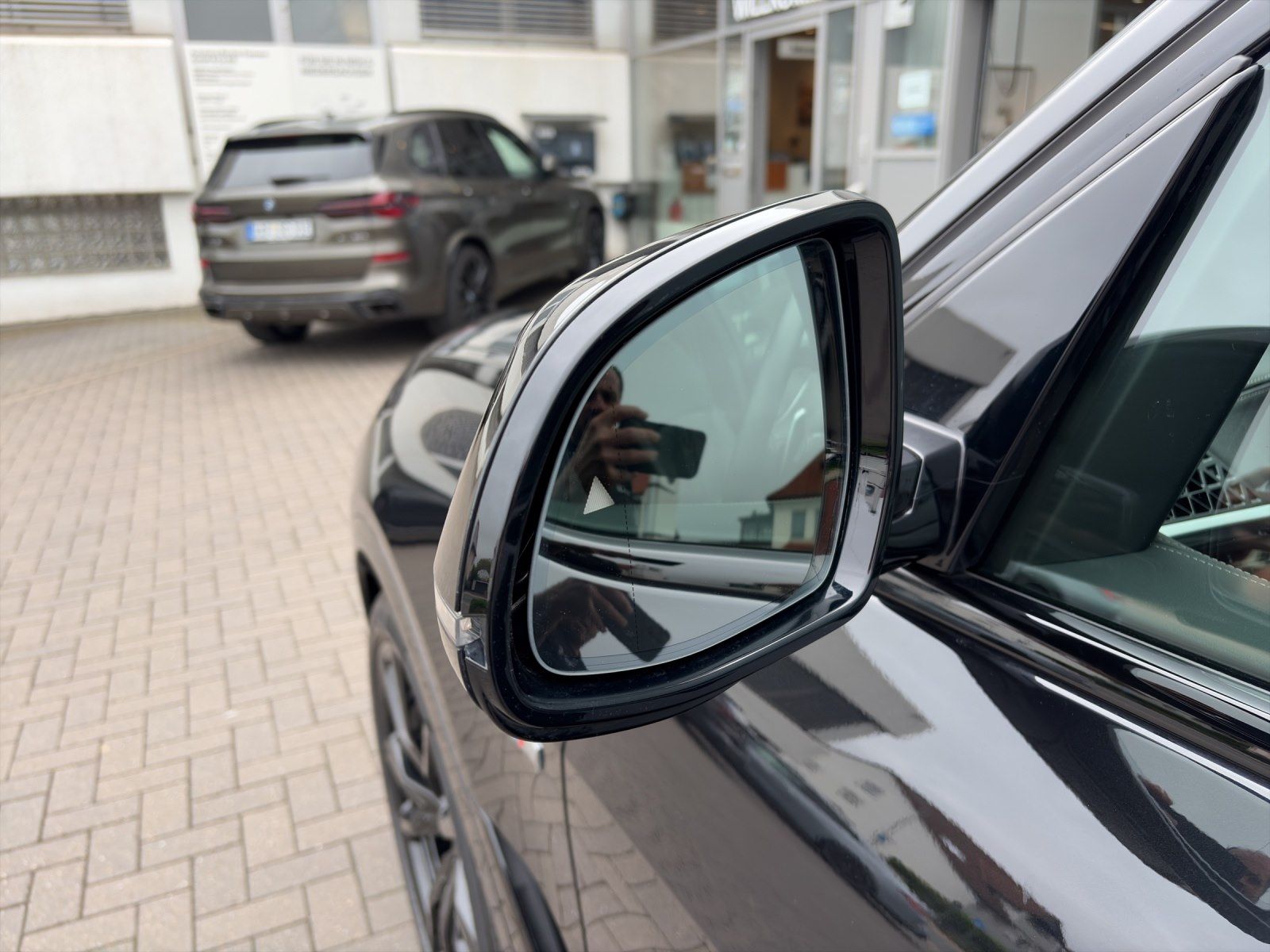 BMW X7 xDrive40d | M Sport Pro| Integral| Sky Lounge