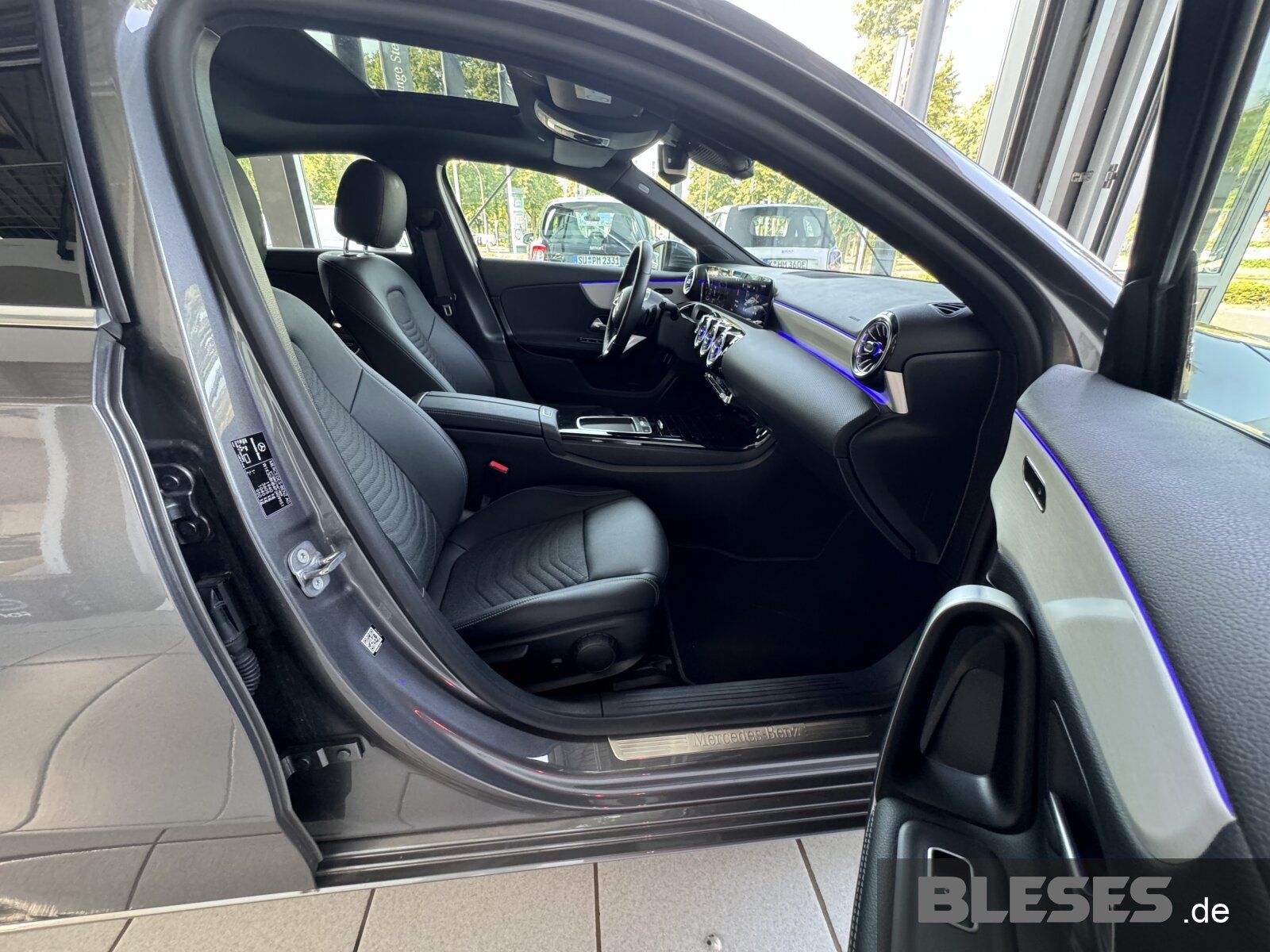 Mercedes-Benz A 200 Limousine - Samsaru's Car Outlet