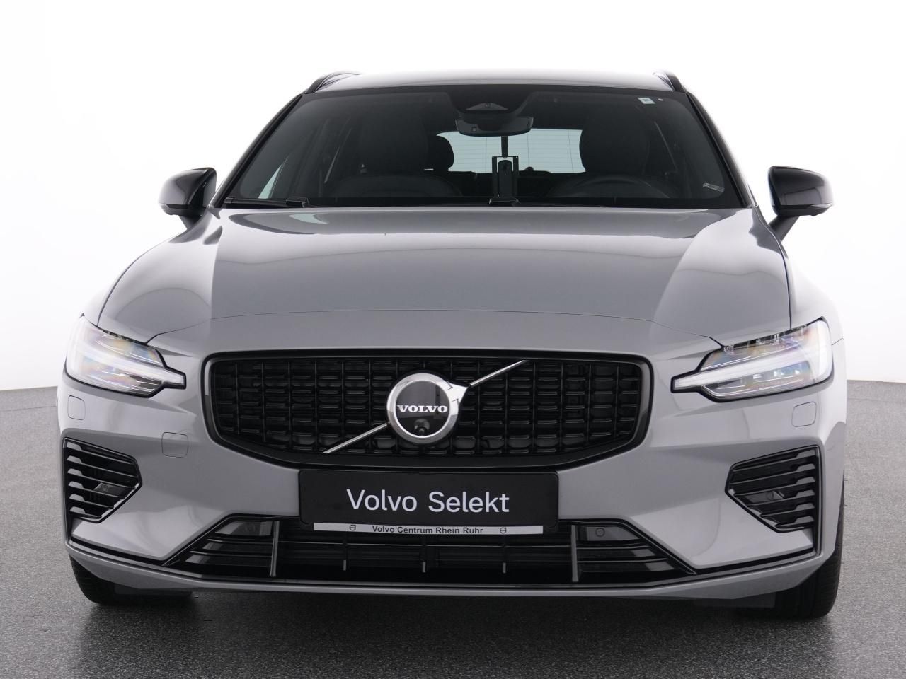 Volvo V60 T6 Recharge AWD PlusDark+AHK+360°+STANDHZ+LM