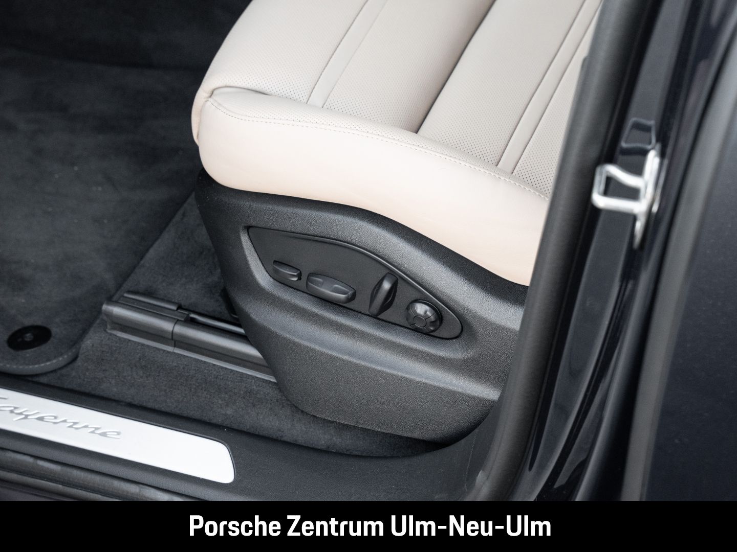 Porsche Cayenne InnoDrive Surround-View Head-Up BOSE LED
