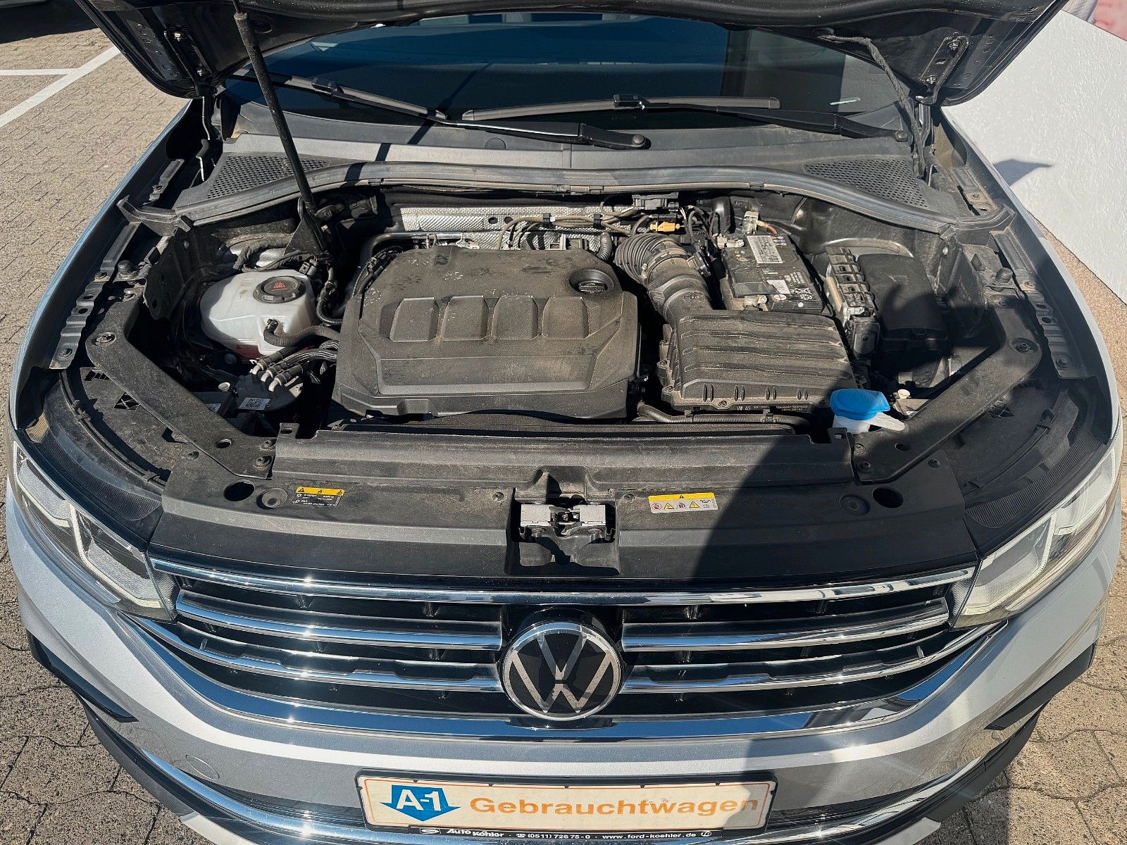 Volkswagen Tiguan Elegance 2.0 TDI Automatik - Samsaru's Car Outlet