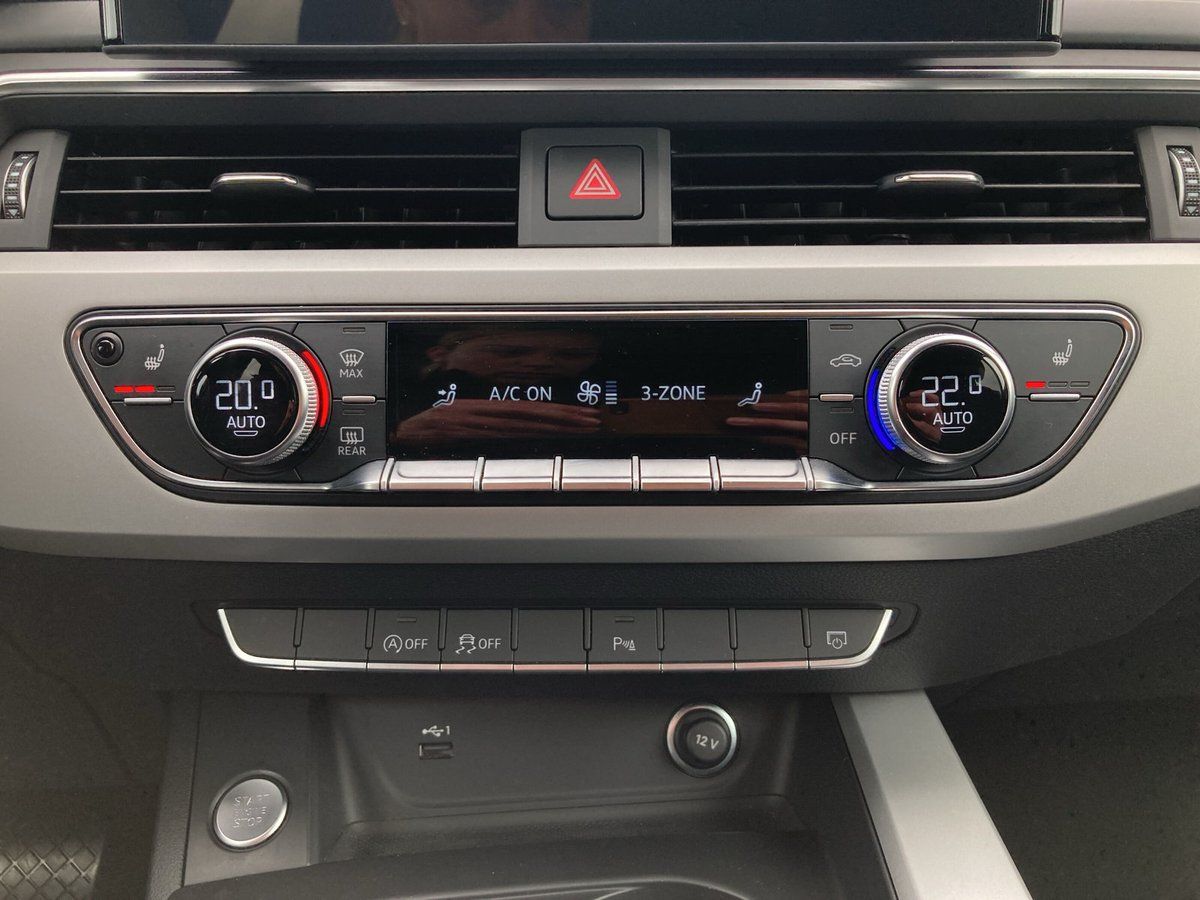 Audi A4 Avant 35 TFSI S line - Samsaru's Car Outlet