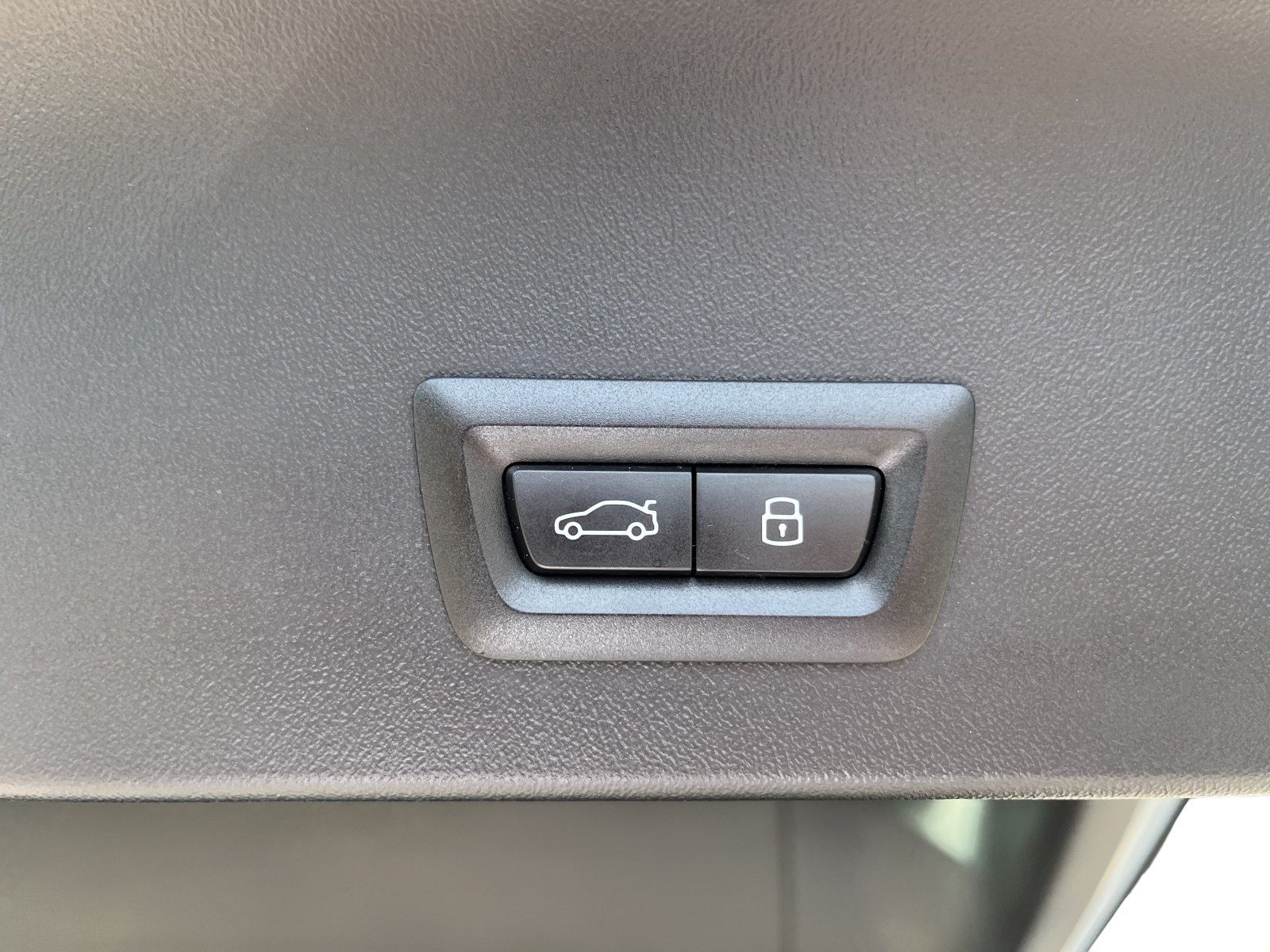 BMW X3 30e xDrive AHK 360° HEAD-UP RFK HIFI LORDOSE