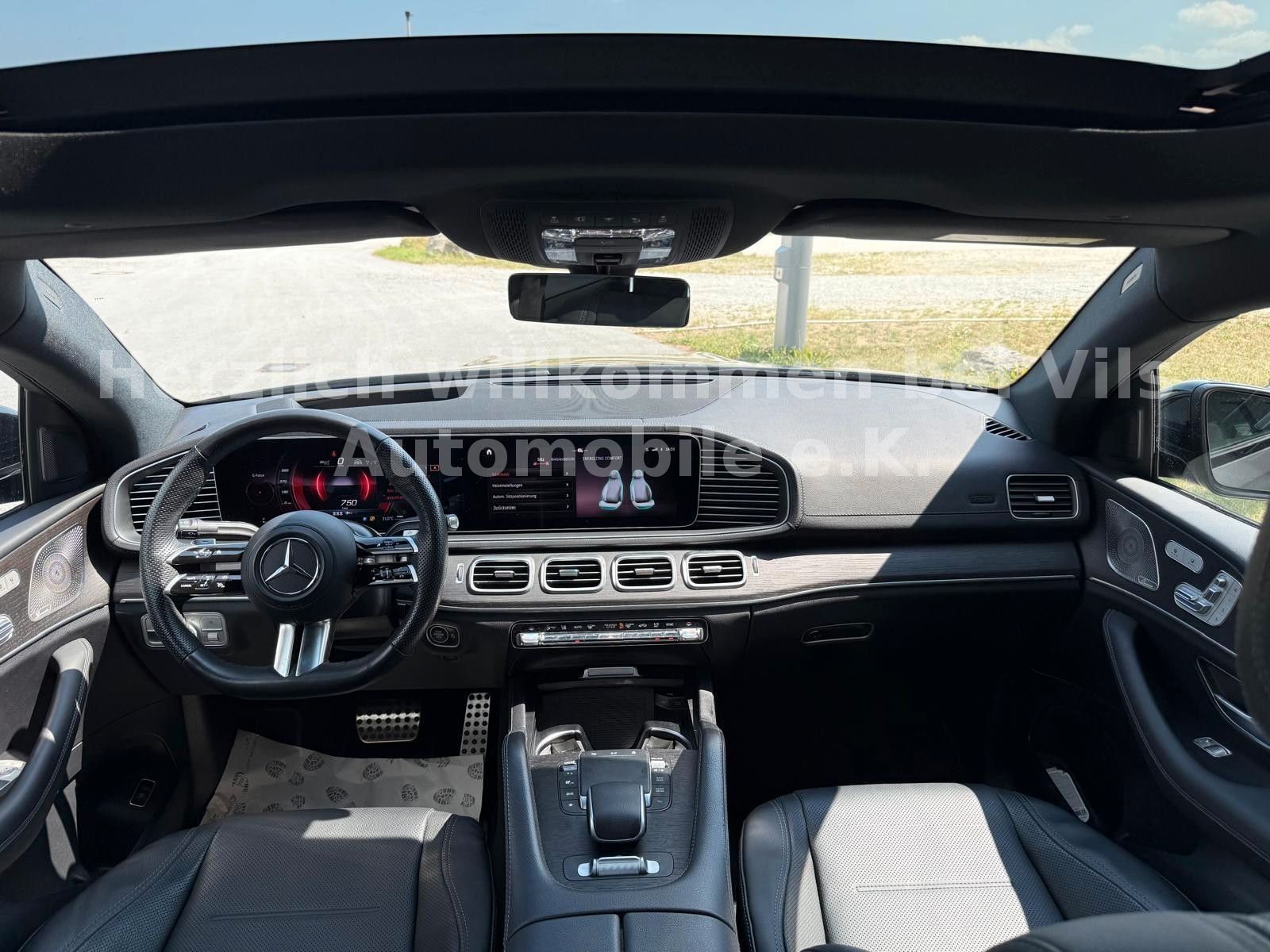 Mercedes-Benz GLE 300d 4M Coupe AMG *PANO*HUD*LUFT*BURM*21"*VO