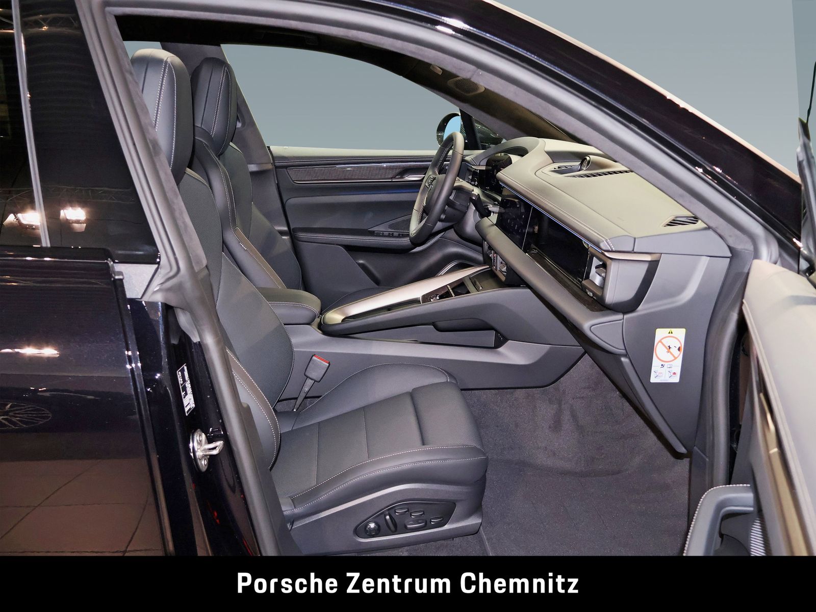 Porsche Macan Turbo Sport-Chrono;AHZV;4-Zonen Klima;Sitz