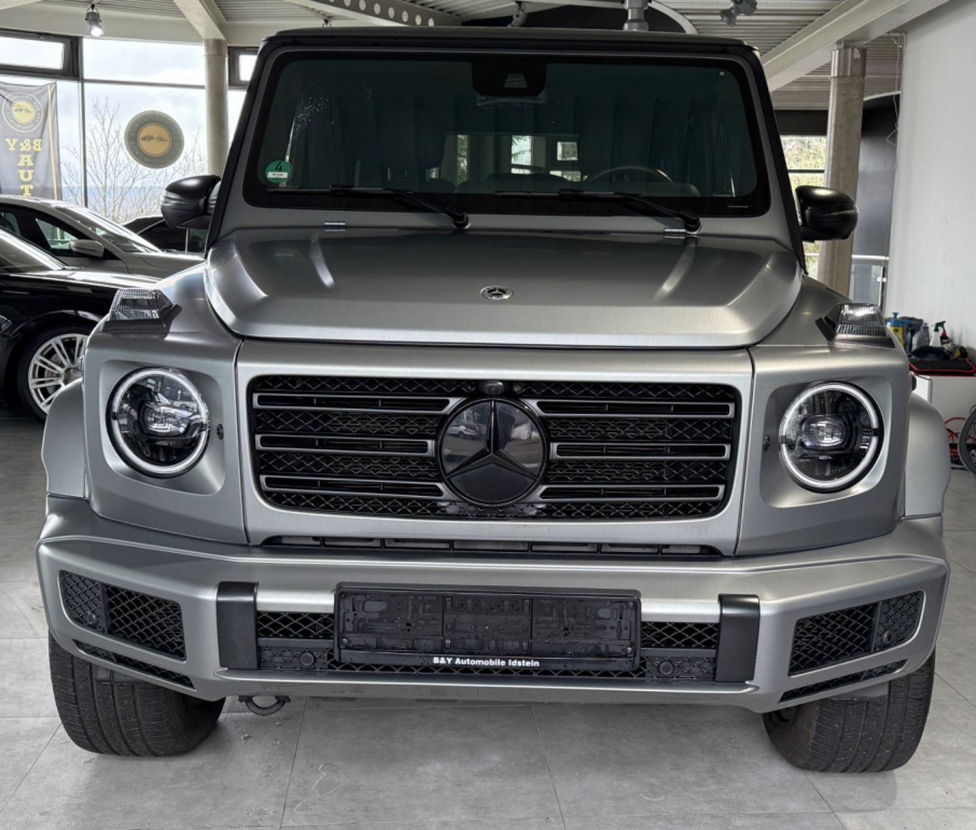 Mercedes-Benz G 500 - Samsaru's Car Outlet