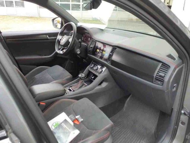 Skoda Kodiaq RS 2.0 TSI DSG 4x4 AHK+MATRIX+ACC+FAMILY