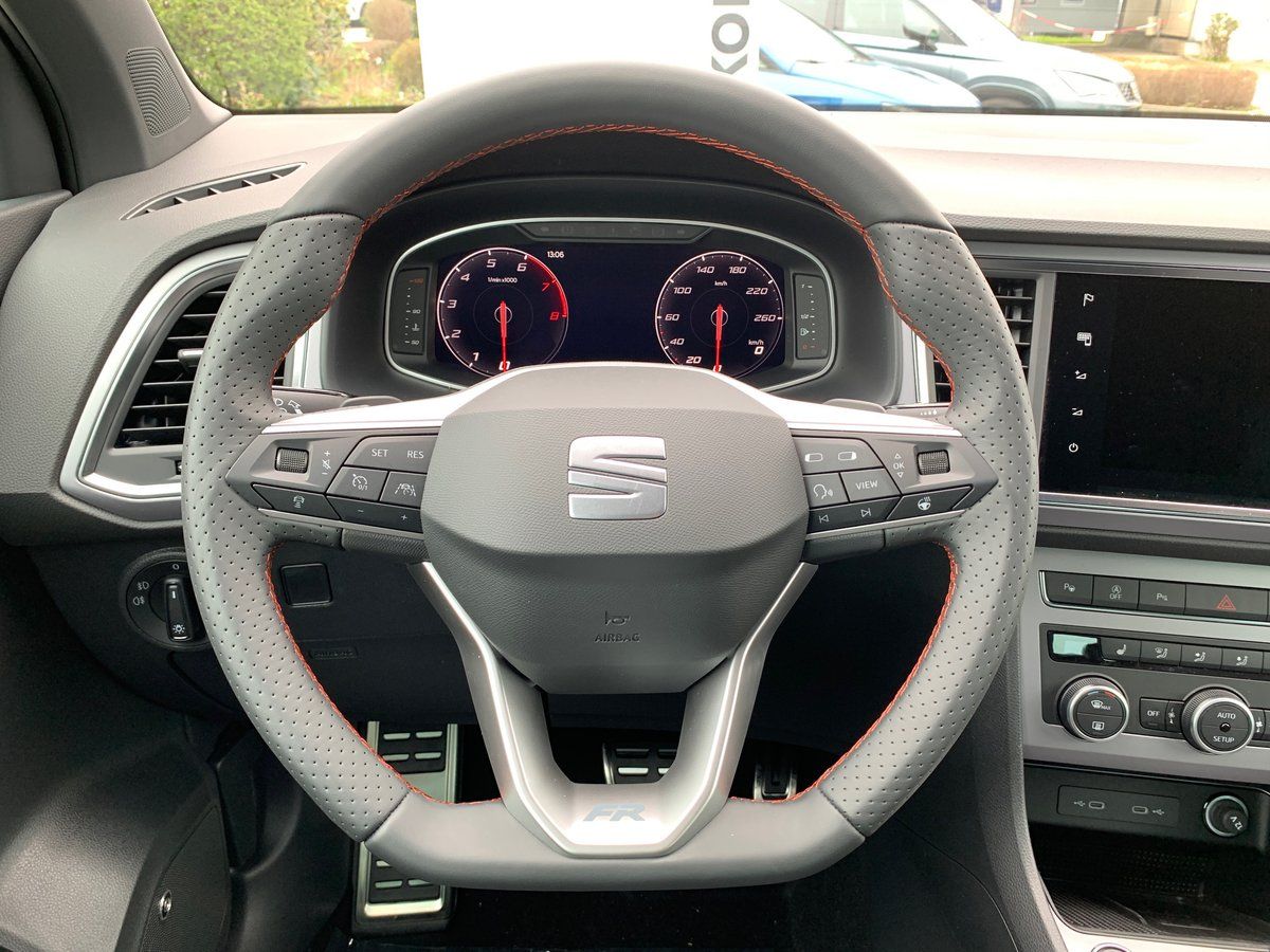Seat Ateca FR 1.5 TSI ACT DSG SHZ+KAMERA+