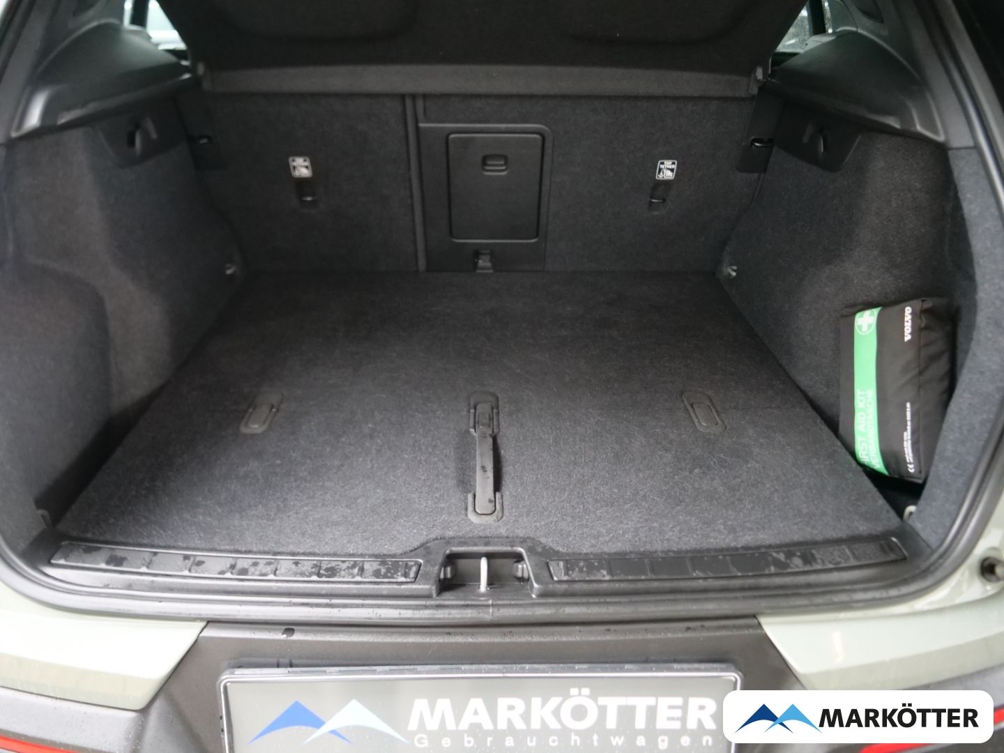 Volvo XC40 Recharge Single Motor STHZ/AHK/Wärmepumpe