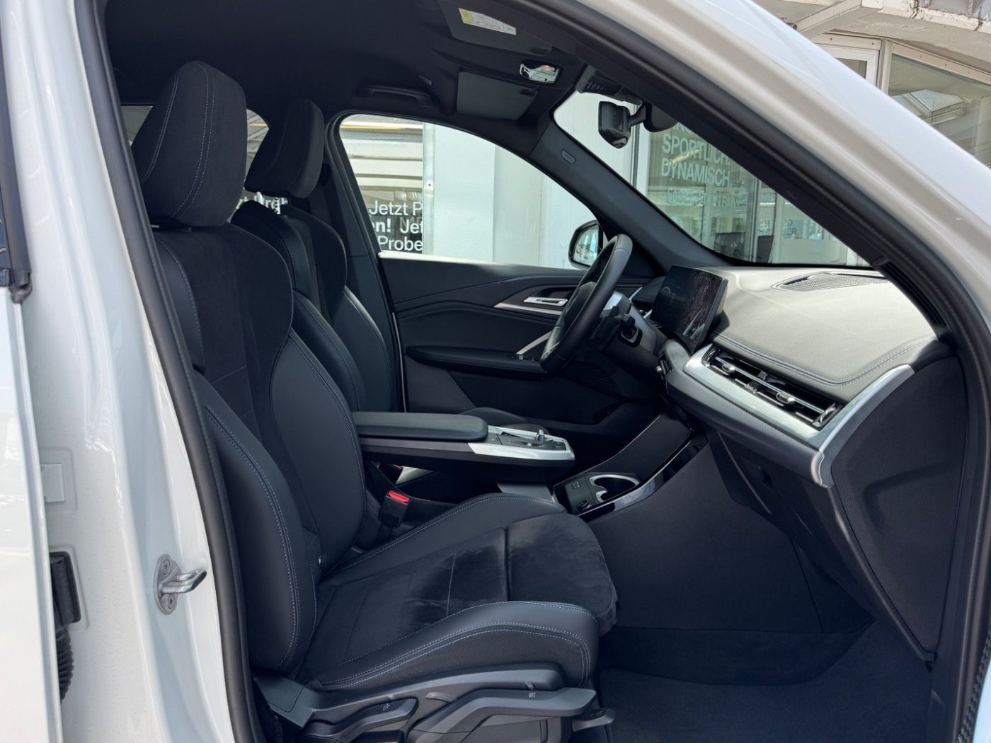 BMW X1 xDrive20d M-Sportpaket - Samsaru's Car Outlet
