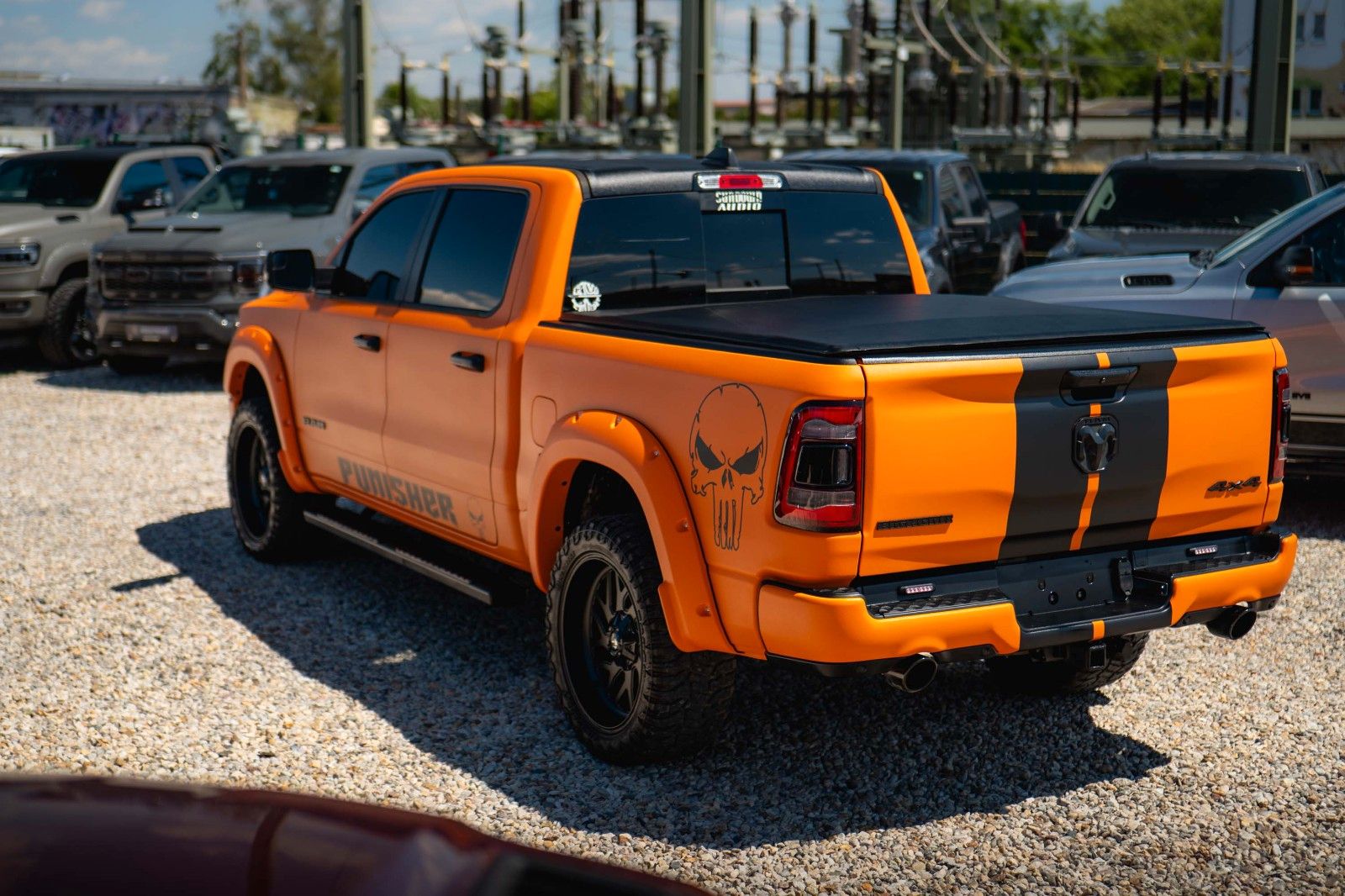 Dodge RAM 5.7 V8 HEMI 4x4 OFFROAD Night PUNISHER 19%