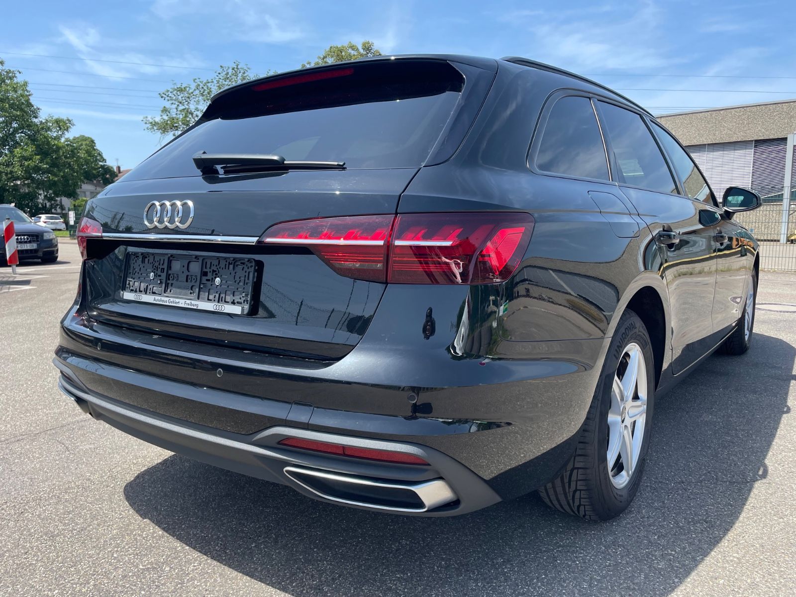 Audi A4 Avant 35 TDI - Samsaru's Car Outlet