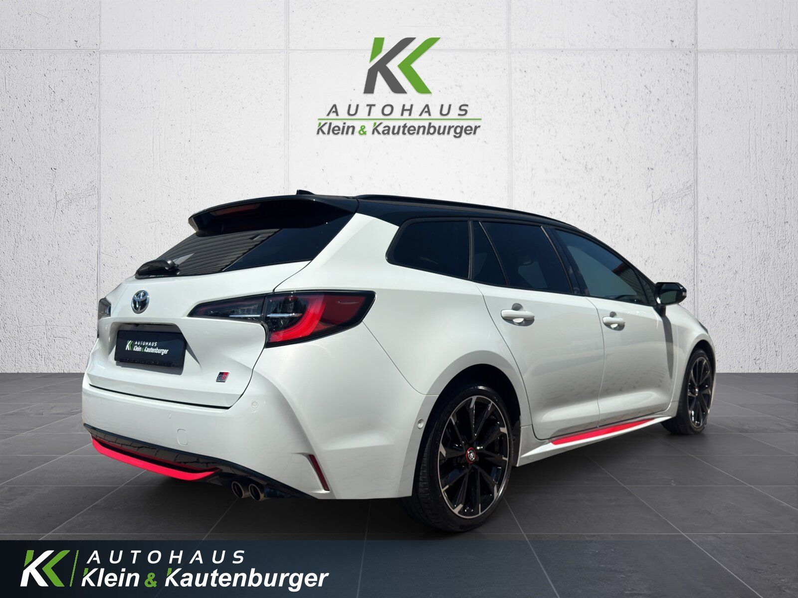 Toyota Corolla 2.0 Hyb. GR Sport Black - Samsaru's Car Outlet
