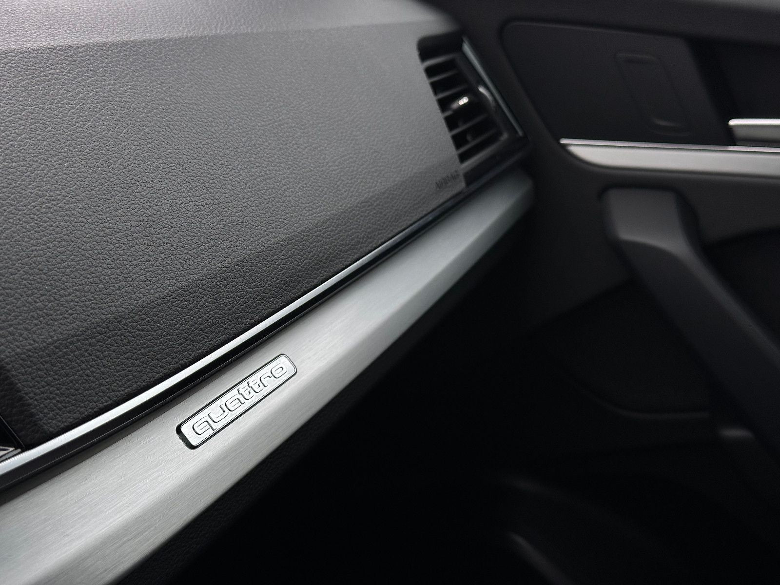 Audi Q5 40 TDI S tr. qu. S LINE+AHZV+MATRIX+PANO