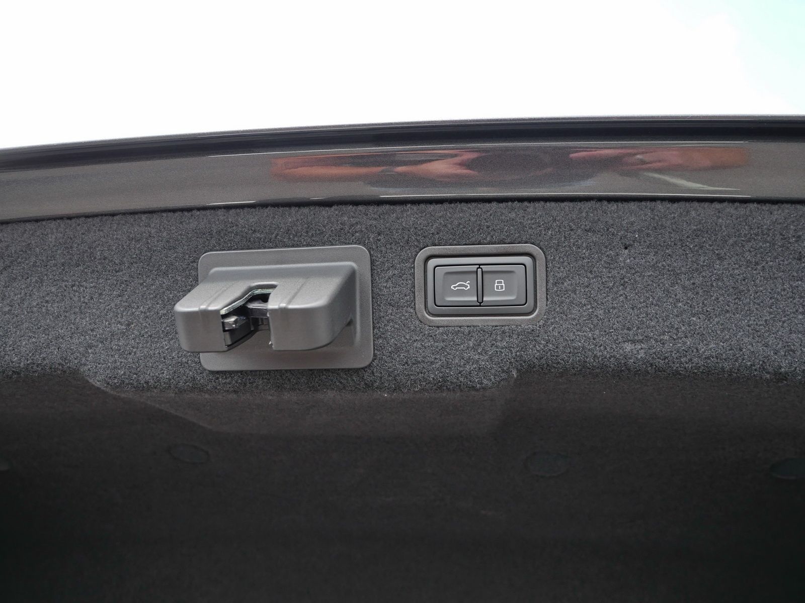 Audi A8 Lang 50 TDI qu. S line - Samsaru's Car Outlet