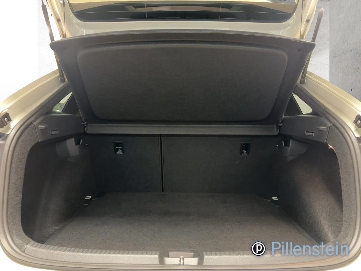 Volkswagen Taigo R-LINE 1.0 TSI - Samsaru's Car Outlet