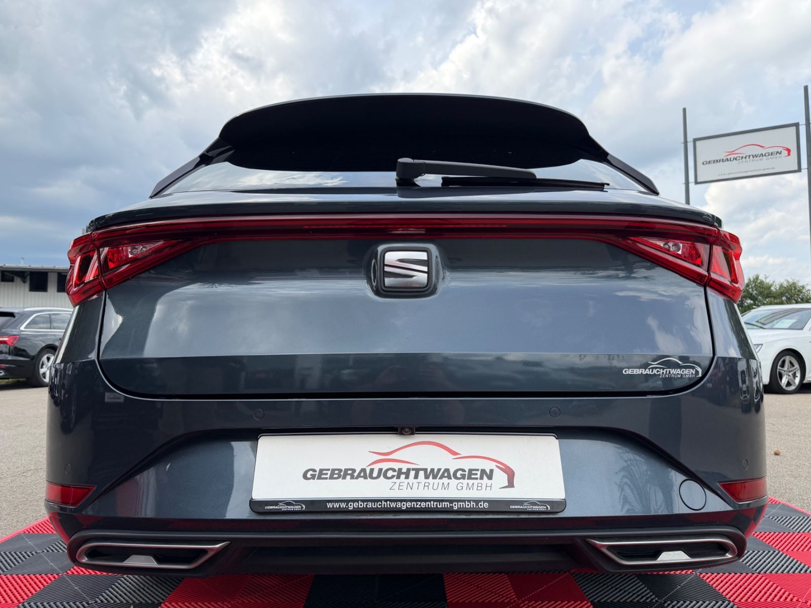 Seat Leon Sportstourer FR*e-Hybrid*LED*Kam*Navi*Aut*