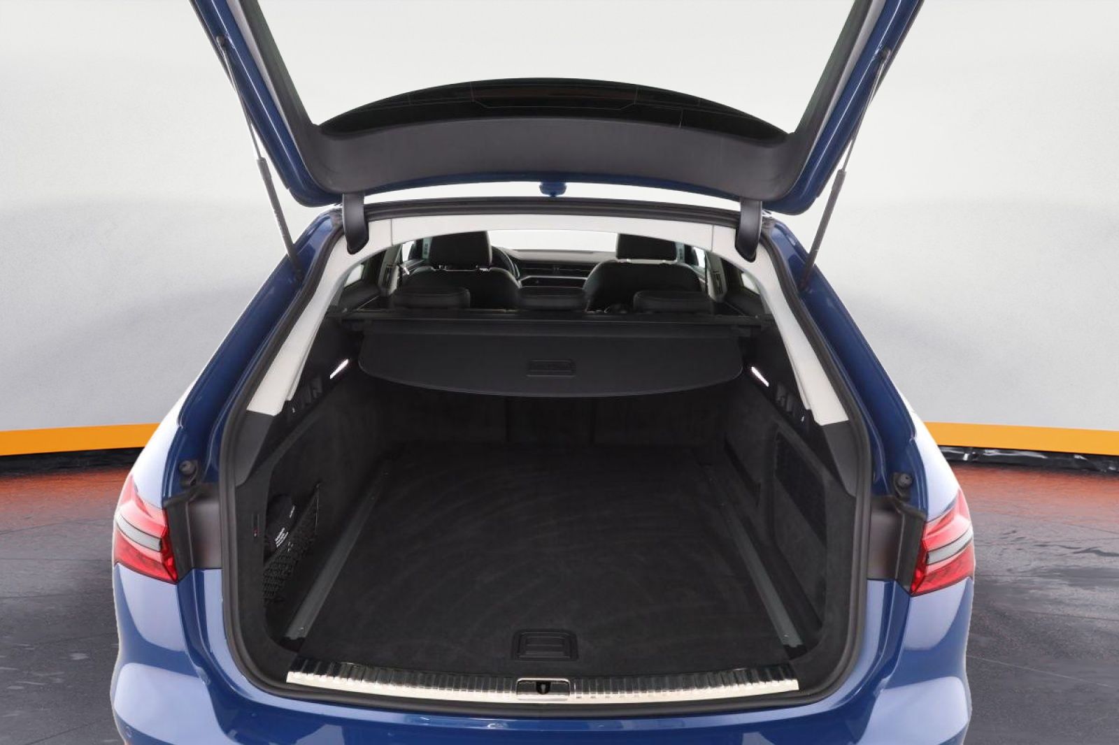 Audi A6 Avant 40 TDI S tronic S line - Samsaru's Car Outlet
